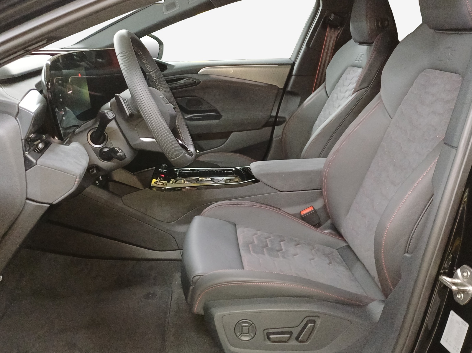 AUDI A6 Avant e-tron quattro-image-7