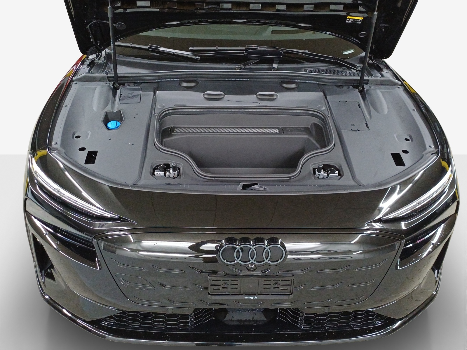 AUDI A6 Avant e-tron quattro-image-14