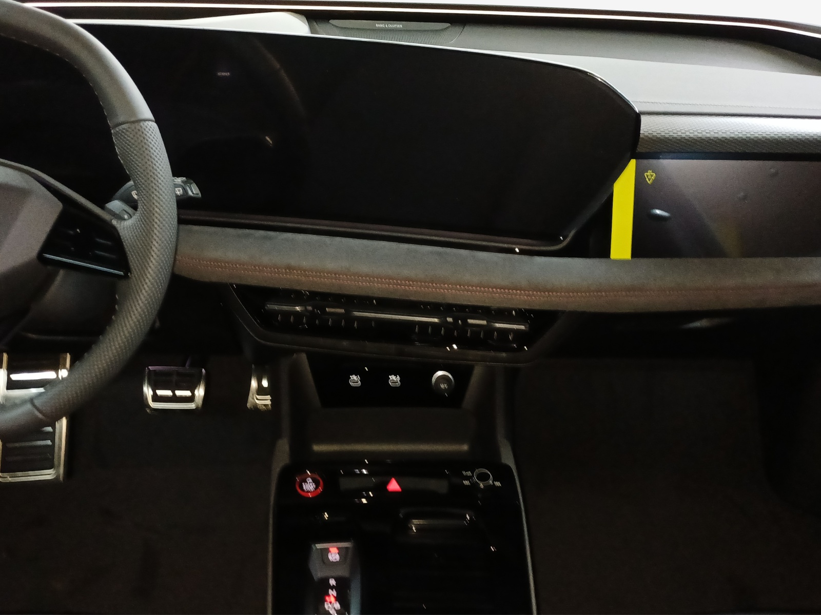 AUDI A6 Avant e-tron quattro-image-10