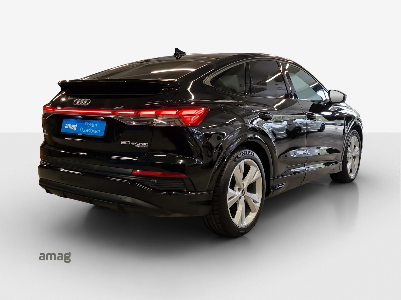 AUDI Q4 Sportback e-tron 50 quattro-image-5