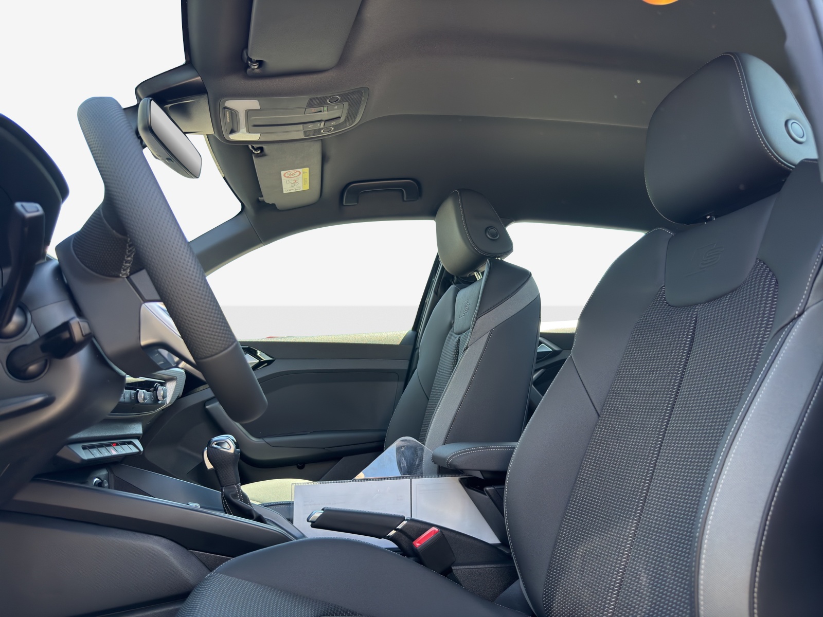 AUDI A1 Sportback 30 TFSI Attraction S-tronic-image-9