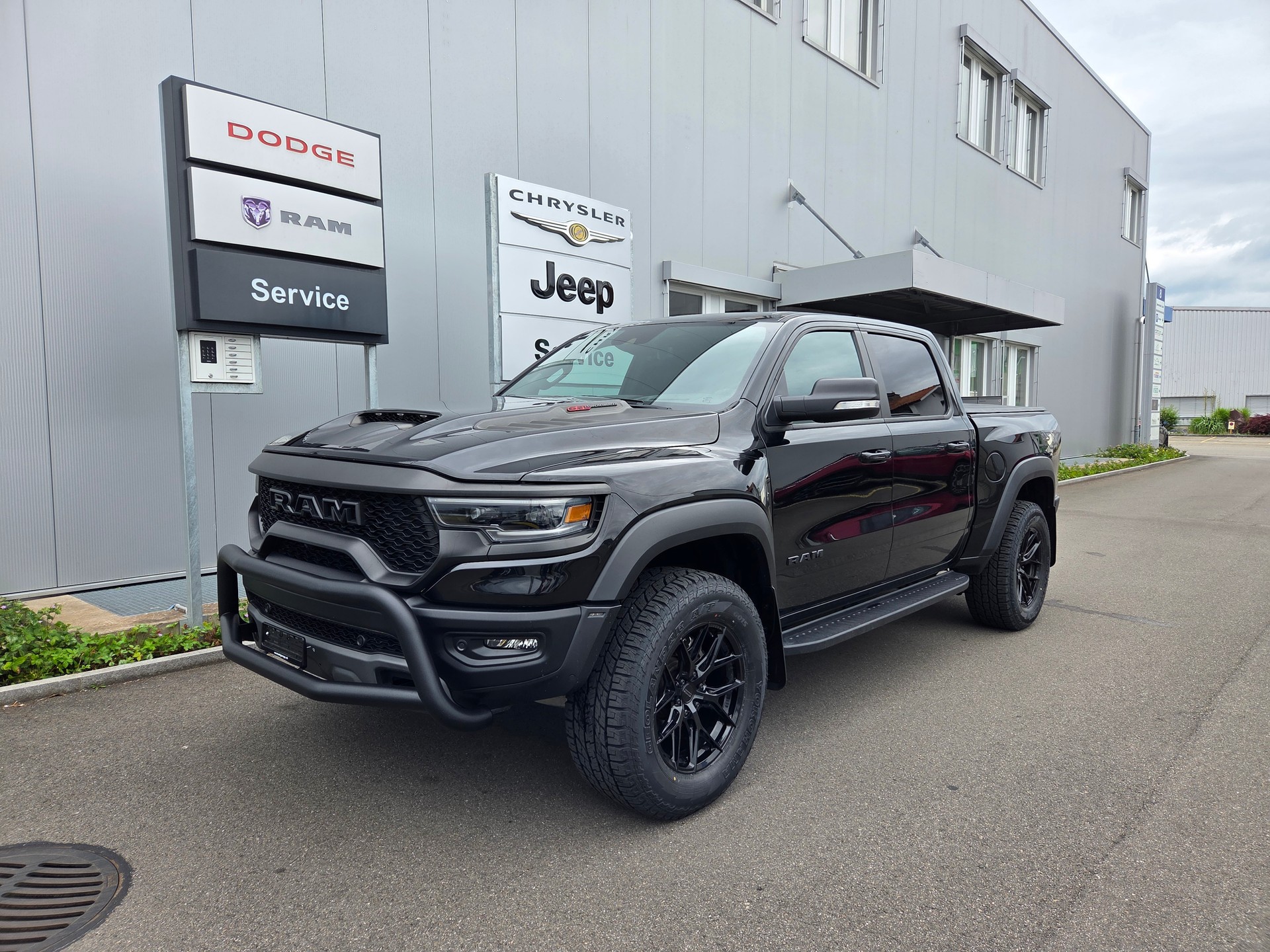 DODGE Ram 1500 6.2 V8 4x4 TRX Level 2 / 711 PS / 3.5T AHK-image-1
