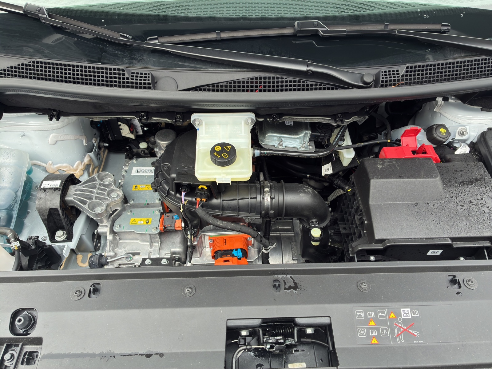 MERCEDES-BENZ eCitan 45kWh Base-image-11