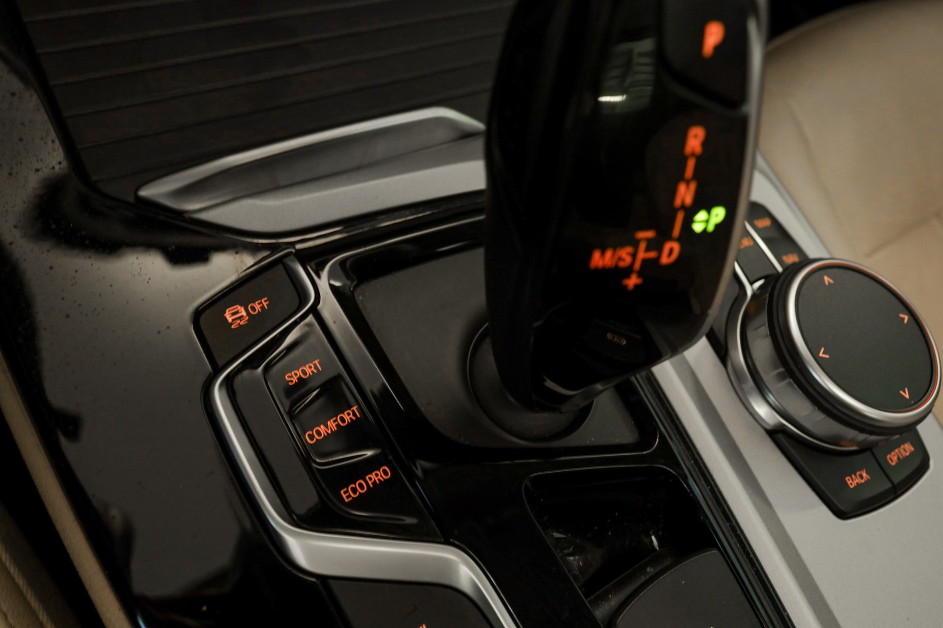 BMW X3 xDrive 20i Steptronic-image-15
