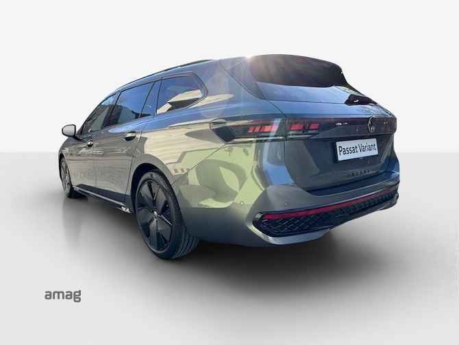 VW Passat Variant 2.0 TDI evo R-Line 4 Motion DSG-image-2