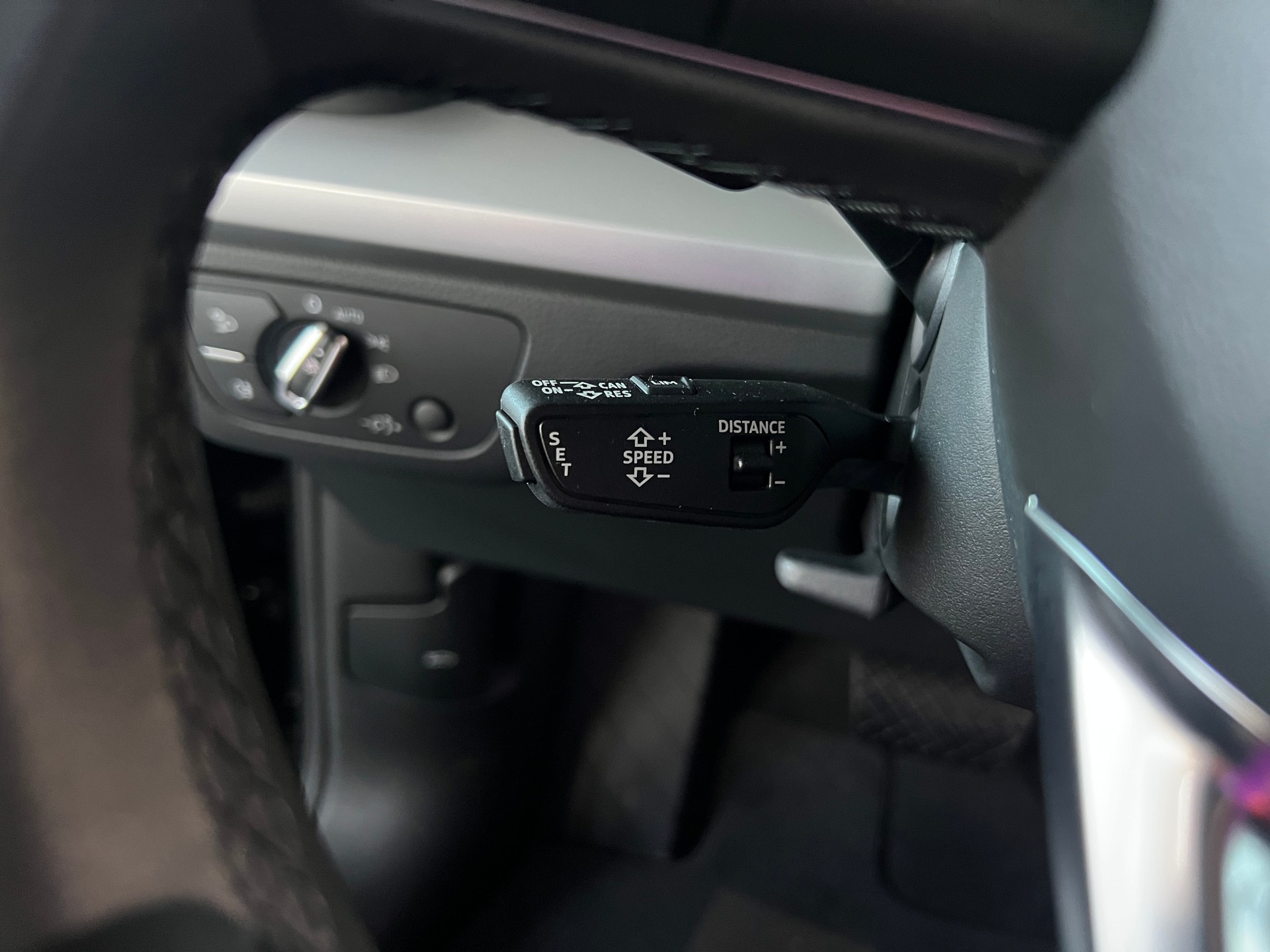AUDI Q5 50 TFSI e PHEV quattro S-tronic-image-11