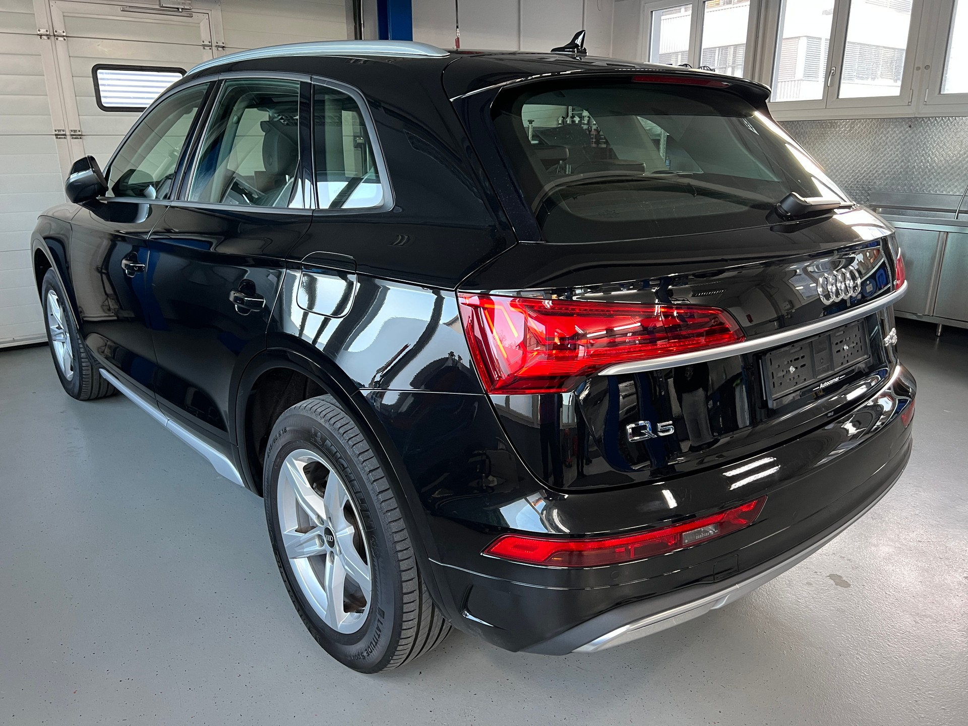 AUDI Q5 50 TFSI e PHEV quattro S-tronic-image-2