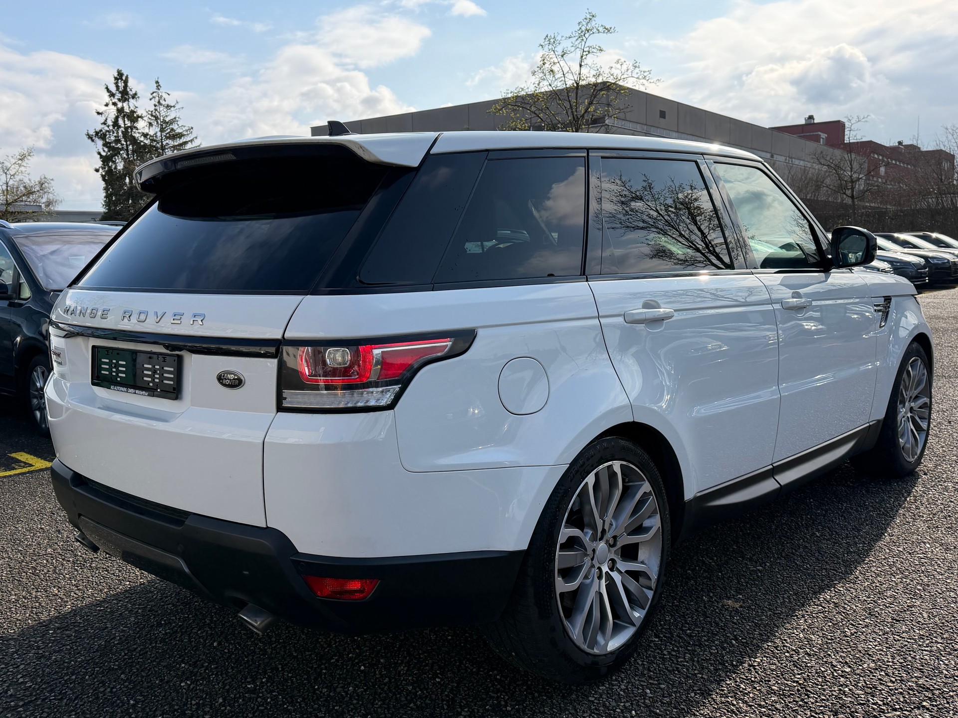 LAND ROVER Range Rover Sport 4.4 SDV8 HSE Automatic-image-4