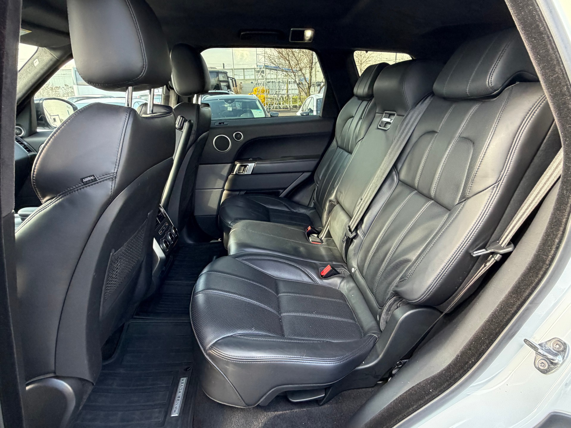 LAND ROVER Range Rover Sport 4.4 SDV8 HSE Automatic-image-10