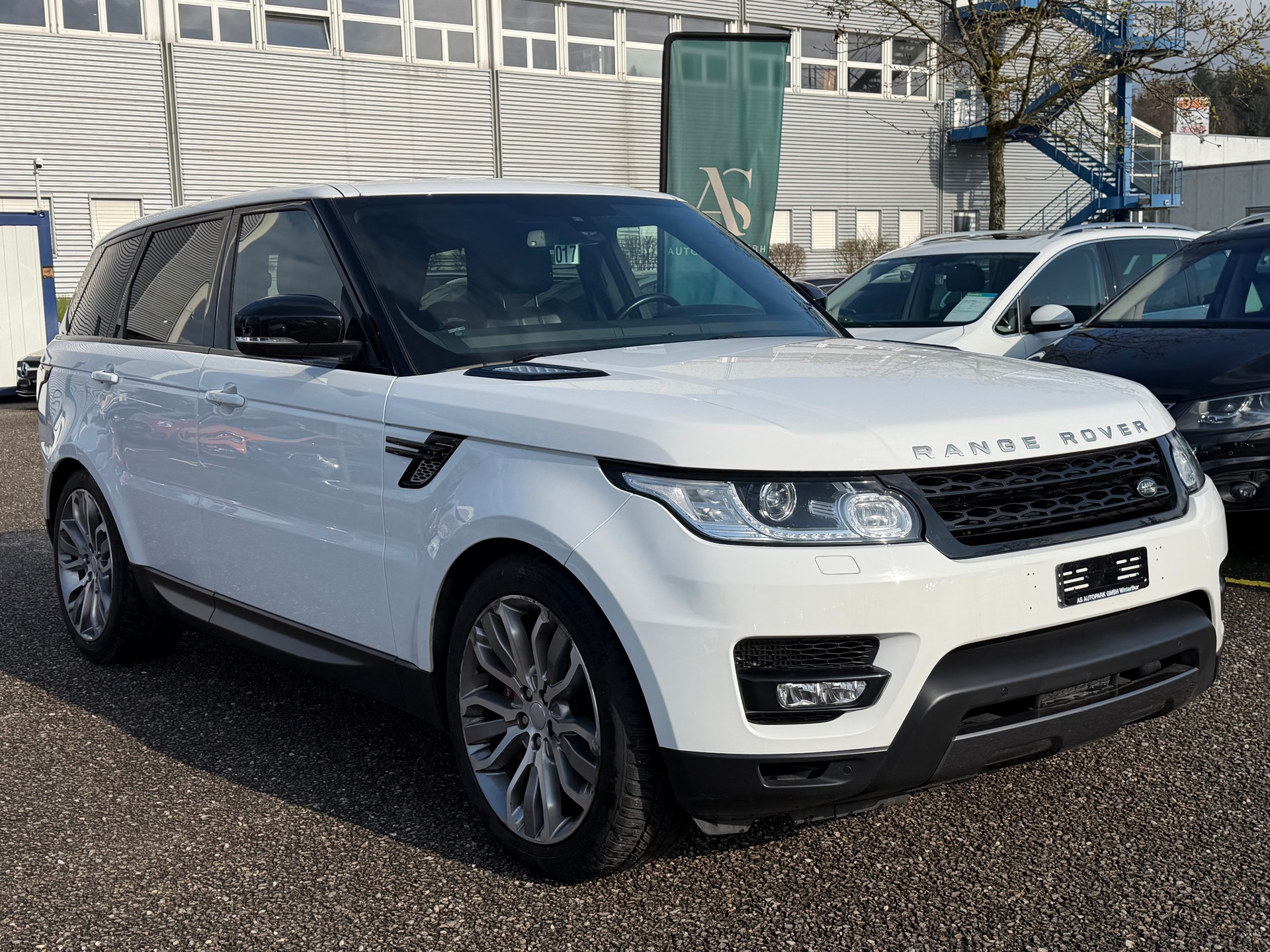 LAND ROVER Range Rover Sport 4.4 SDV8 HSE Automatic-image-2