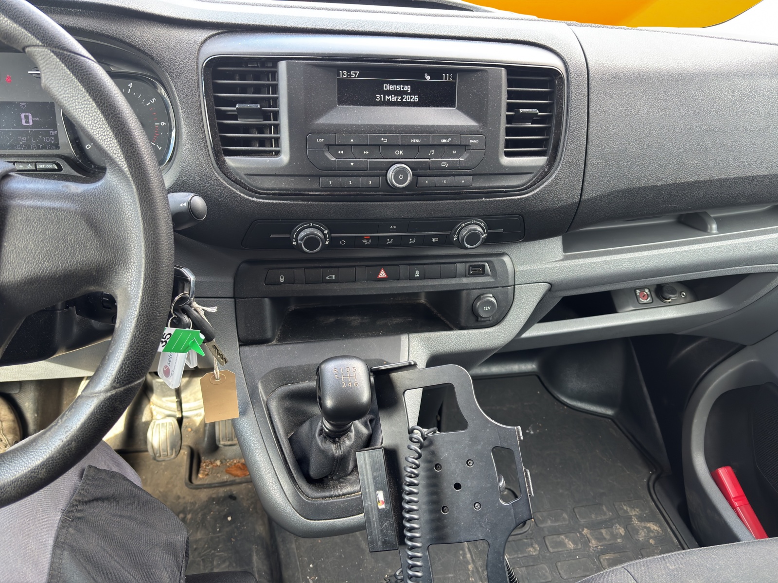 PEUGEOT Expert 2.0 BlueHDi 120 Active Standard-image-10