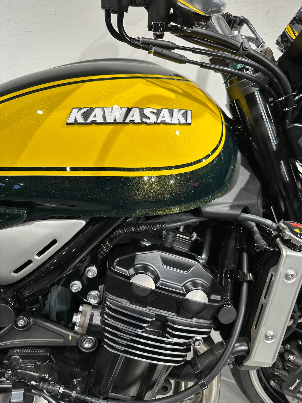 KAWASAKI Z 900 RS-image-5