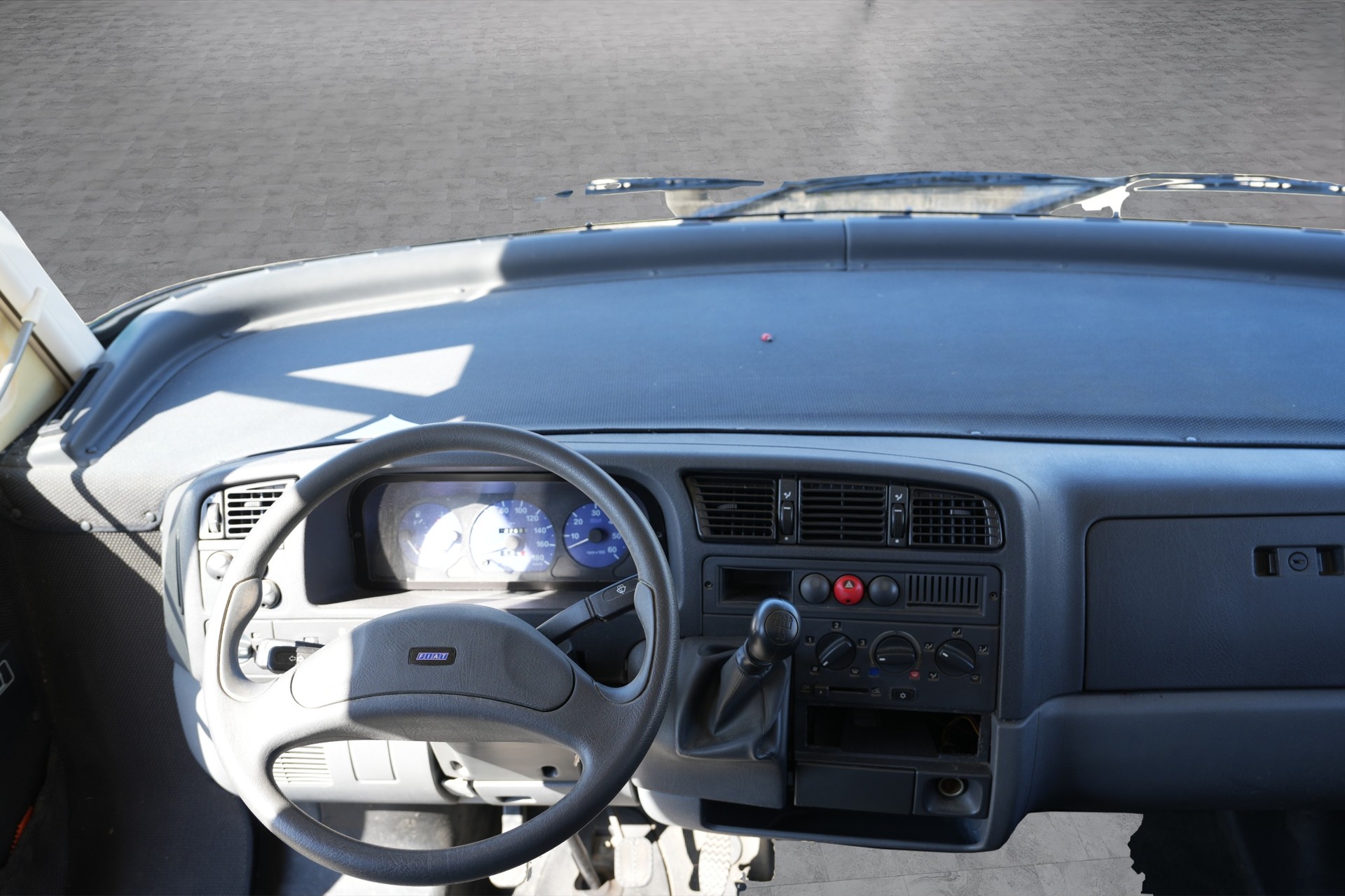 HYMER B544-image-6