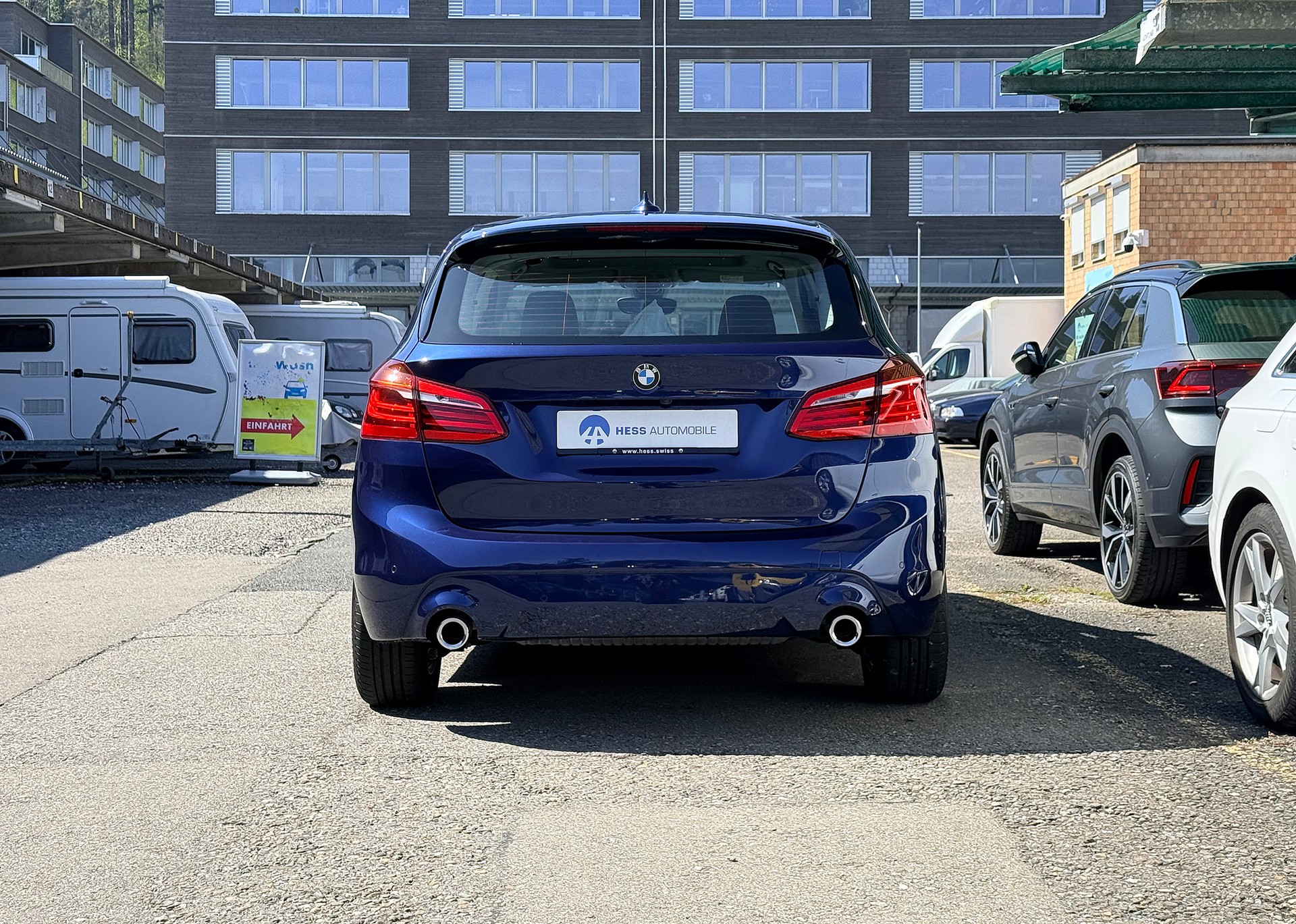 BMW 220i Active Tourer DKG-Automat Sport Line-image-15