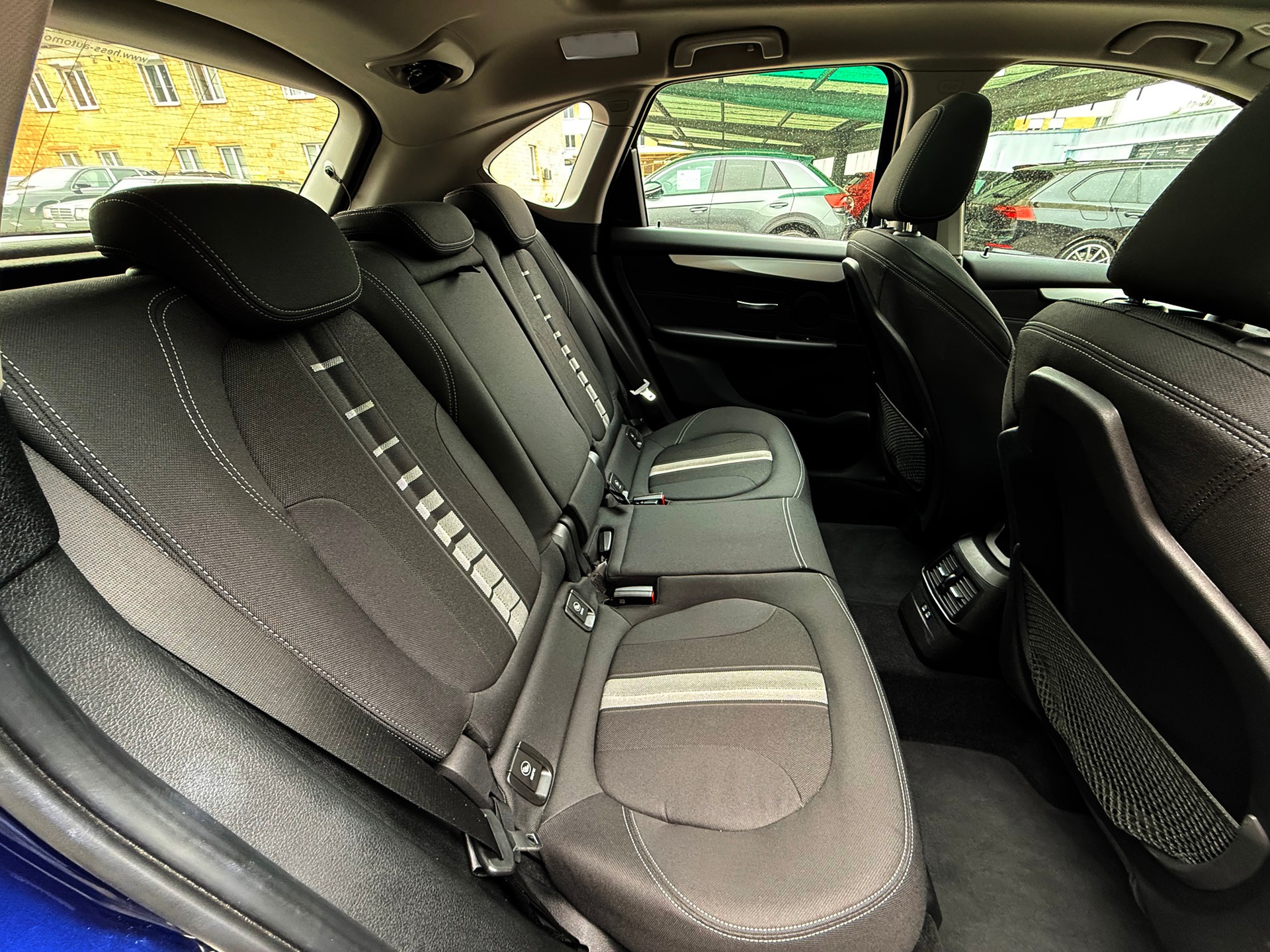 BMW 220i Active Tourer DKG-Automat Sport Line-image-19