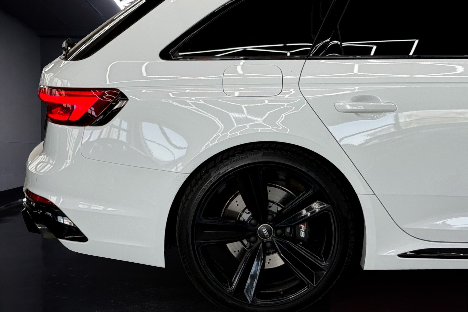 AUDI RS4 Avant 2.9 TFSI quattro tiptronic-image-6