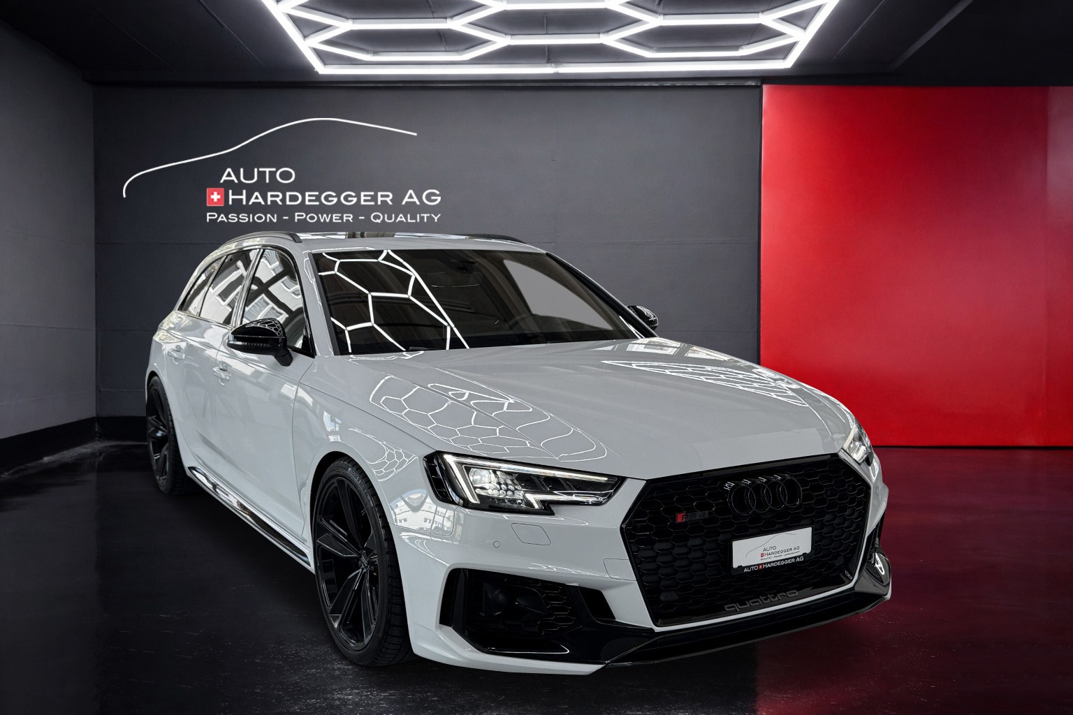 AUDI RS4 Avant 2.9 TFSI quattro tiptronic-image-0