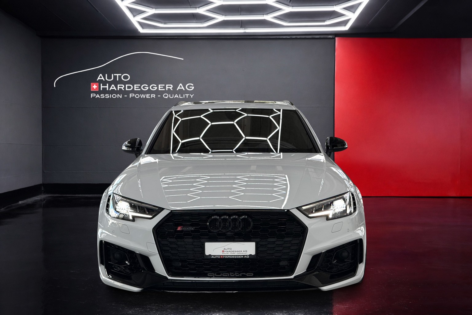 AUDI RS4 Avant 2.9 TFSI quattro tiptronic-image-3