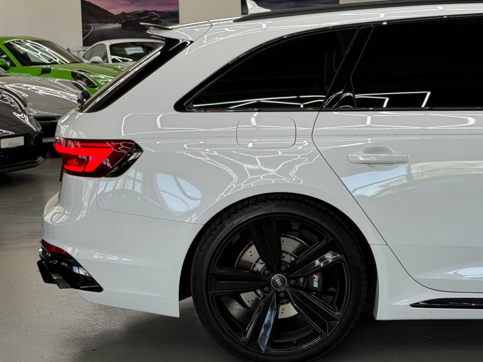 AUDI RS4 Avant 2.9 TFSI quattro tiptronic-image-10