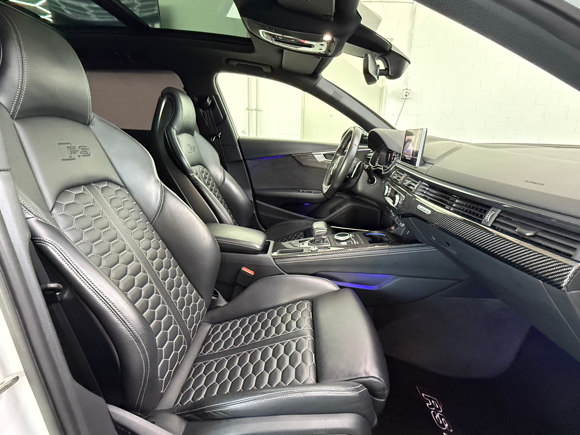AUDI RS4 Avant 2.9 TFSI quattro tiptronic-image-15