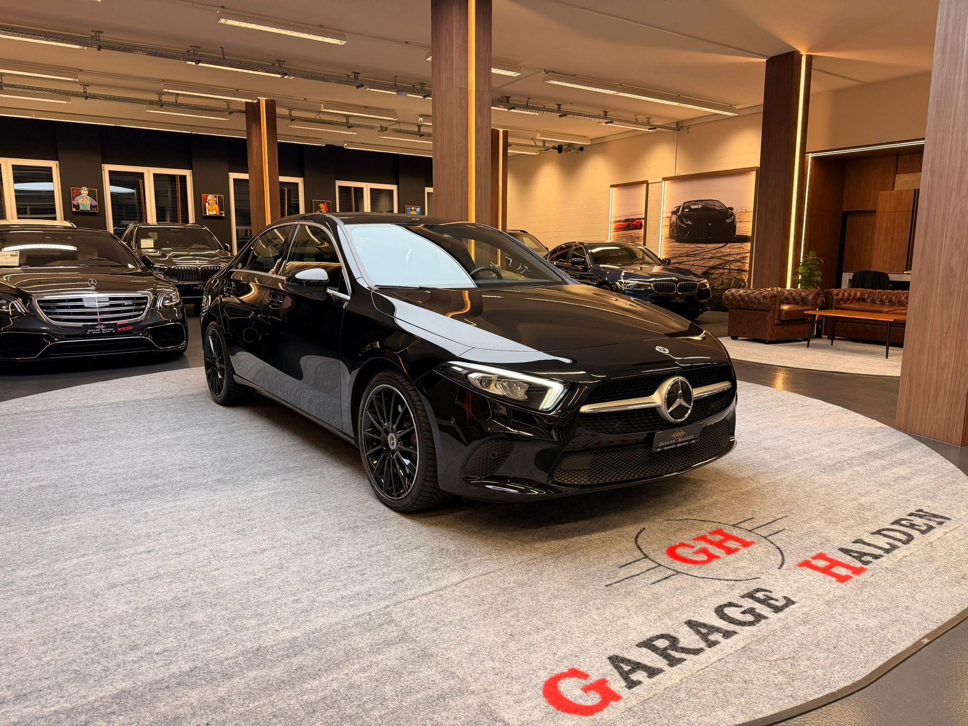 MERCEDES-BENZ A 220 Progressive Limousine-image-0