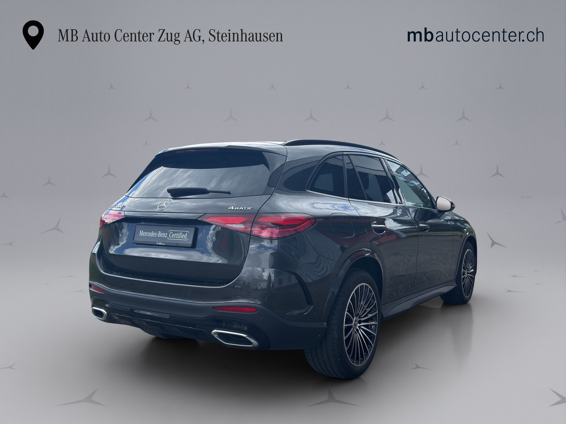 MERCEDES-BENZ GLC 300 AMG Line 4matic-image-5