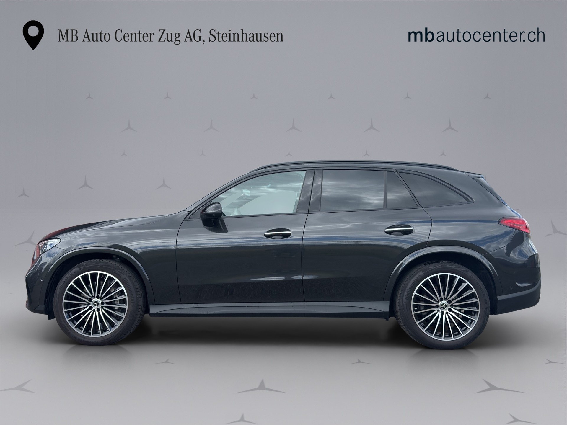 MERCEDES-BENZ GLC 300 AMG Line 4matic-image-1
