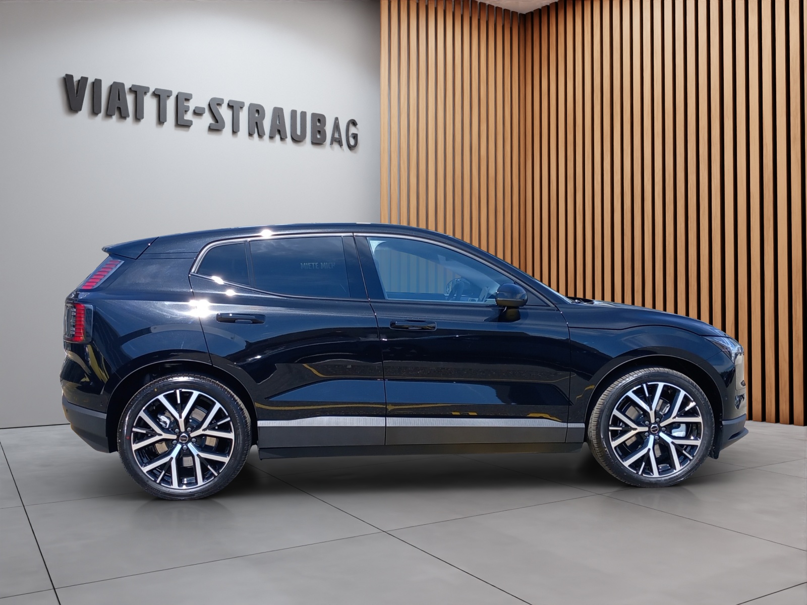 VOLVO EX30 E60 Twin Ultra Performance AWD-showroom-element-2