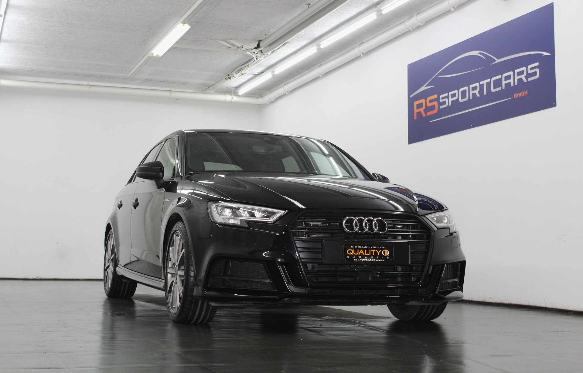 AUDI A3 Sportback 40 TFSI Sport quattro S-tronic S line Sportpaket / CH-Fahrzeug-image-1