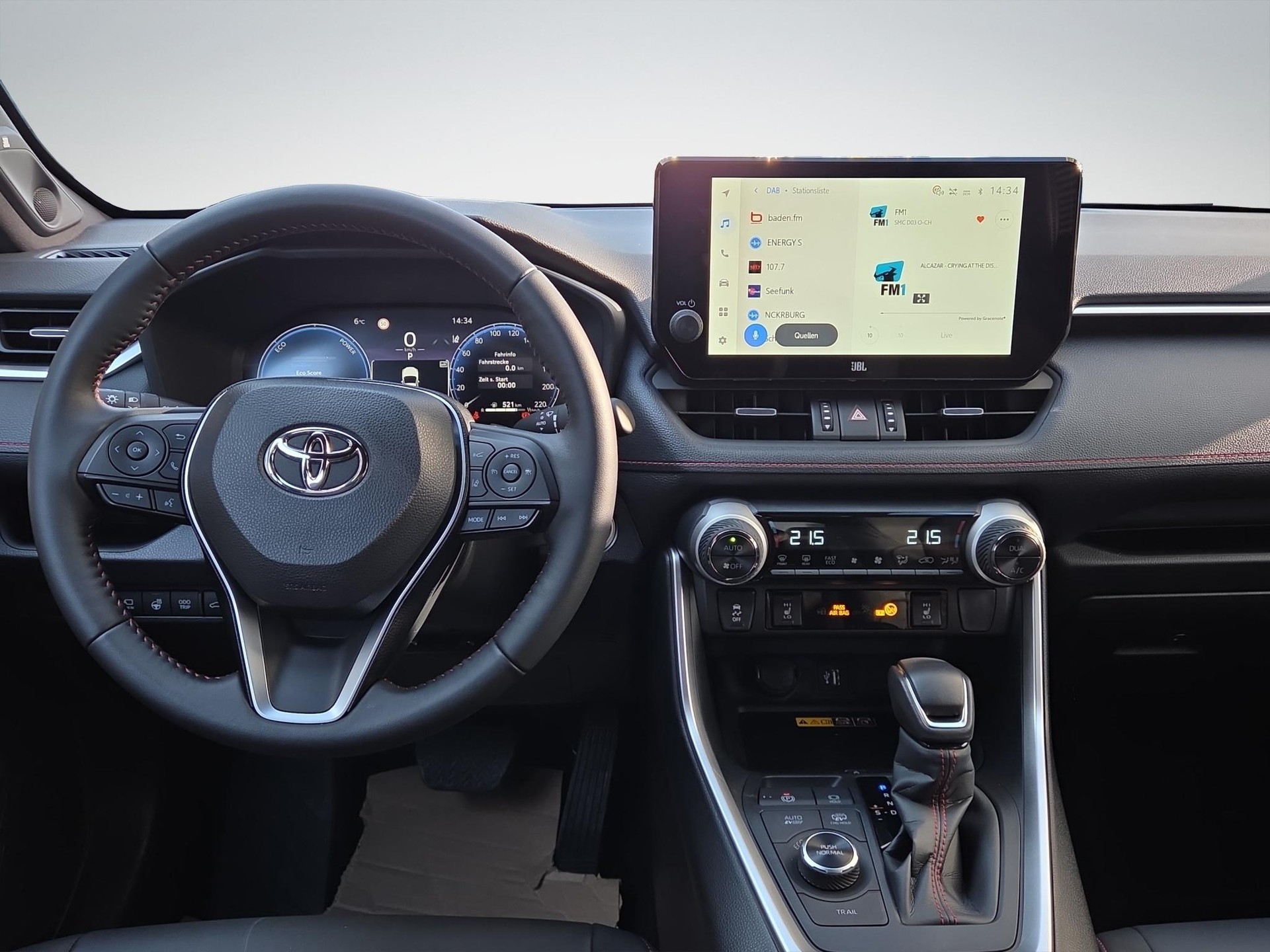 TOYOTA RAV4 2.5 Plug-In-Hybrid Premium-image-11