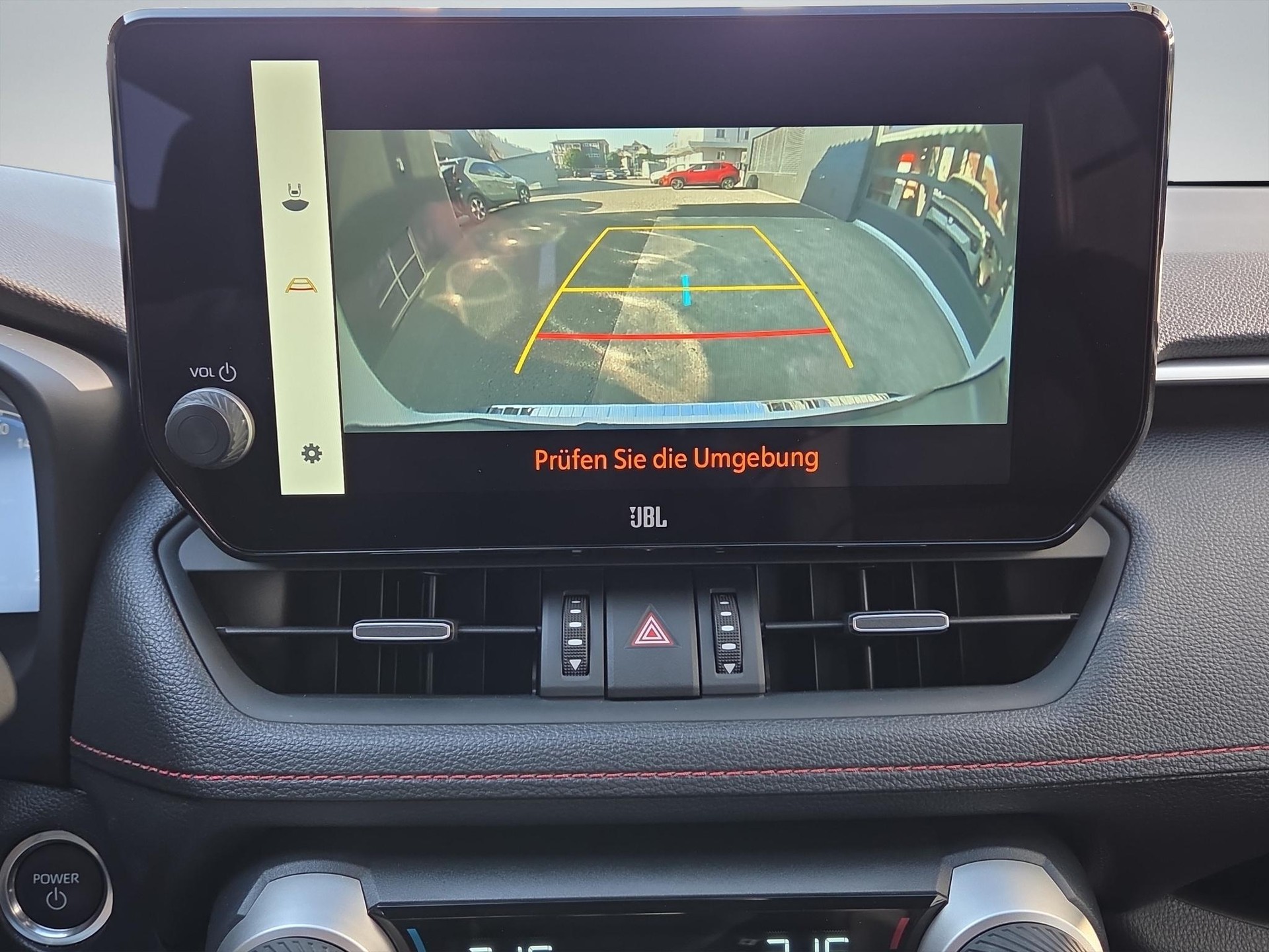 TOYOTA RAV4 2.5 Plug-In-Hybrid Premium-image-13