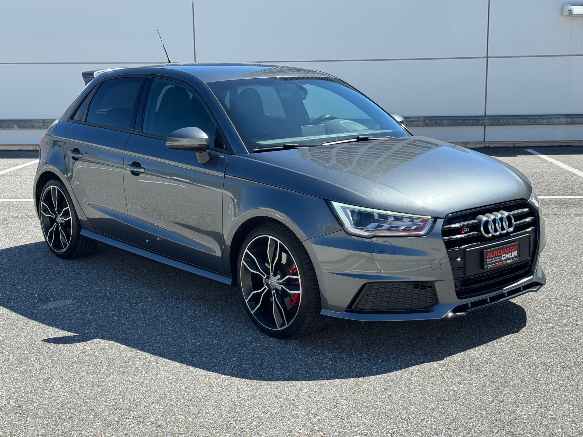 AUDI S1 Sportback 2.0 TFSI Sport quattro-image-5