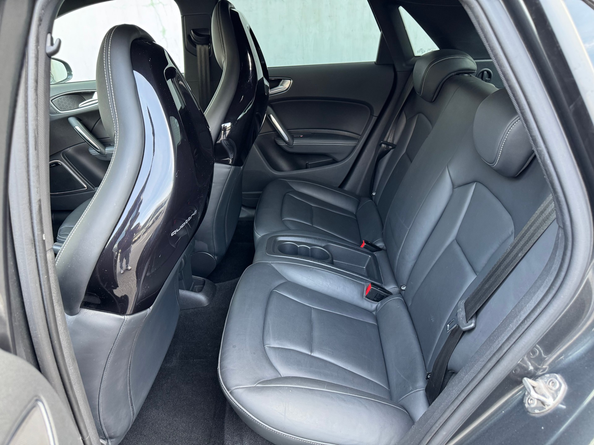 AUDI S1 Sportback 2.0 TFSI Sport quattro-image-13