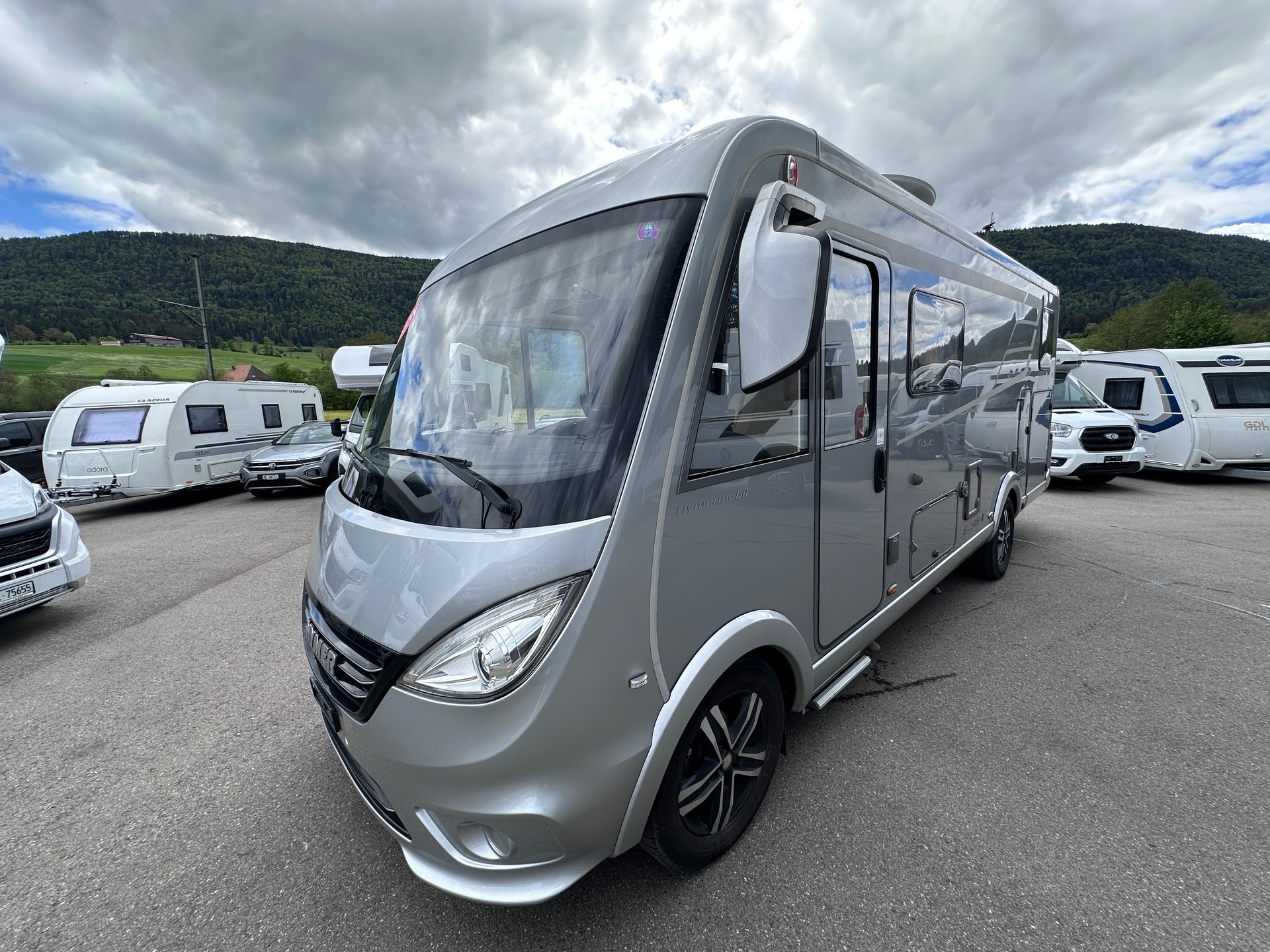 HYMER Exsis - i 588-image-6