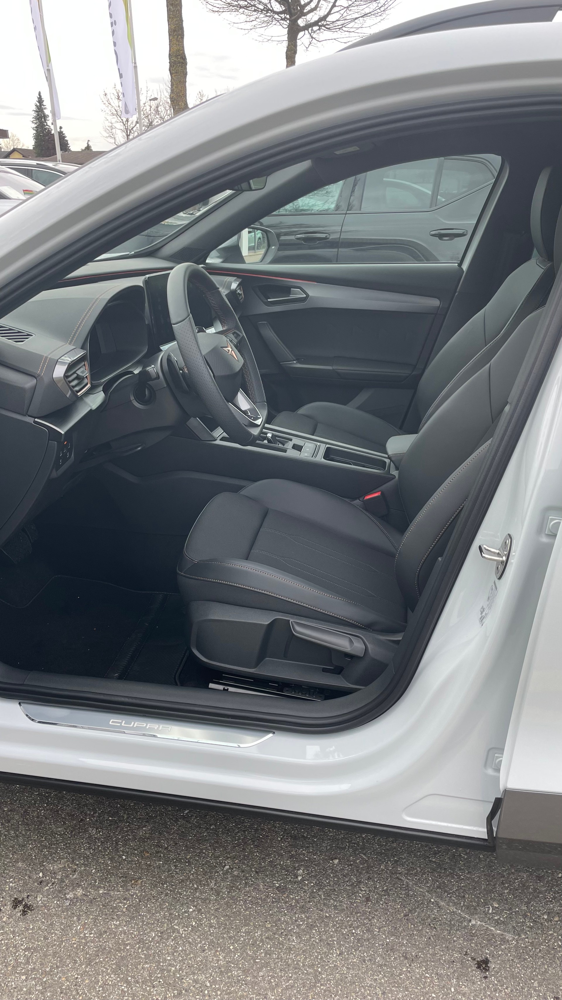 CUPRA 1.5 TSI Inicio DSG-image-4