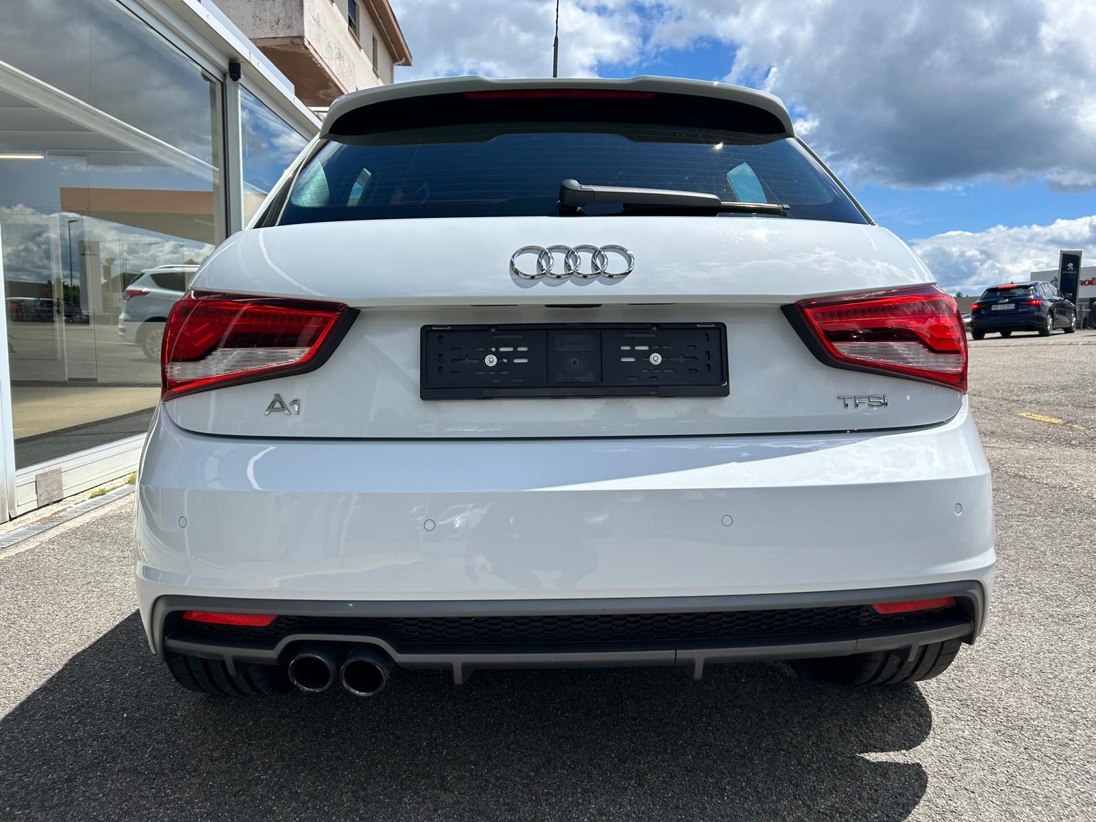 AUDI A1 Sportback 1.4 TFSI Sport S-tronic-image-3