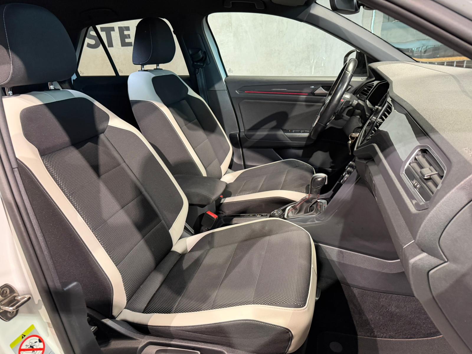 VW T-Roc 2.0 TSI Sport DSG 4Motion-image-26