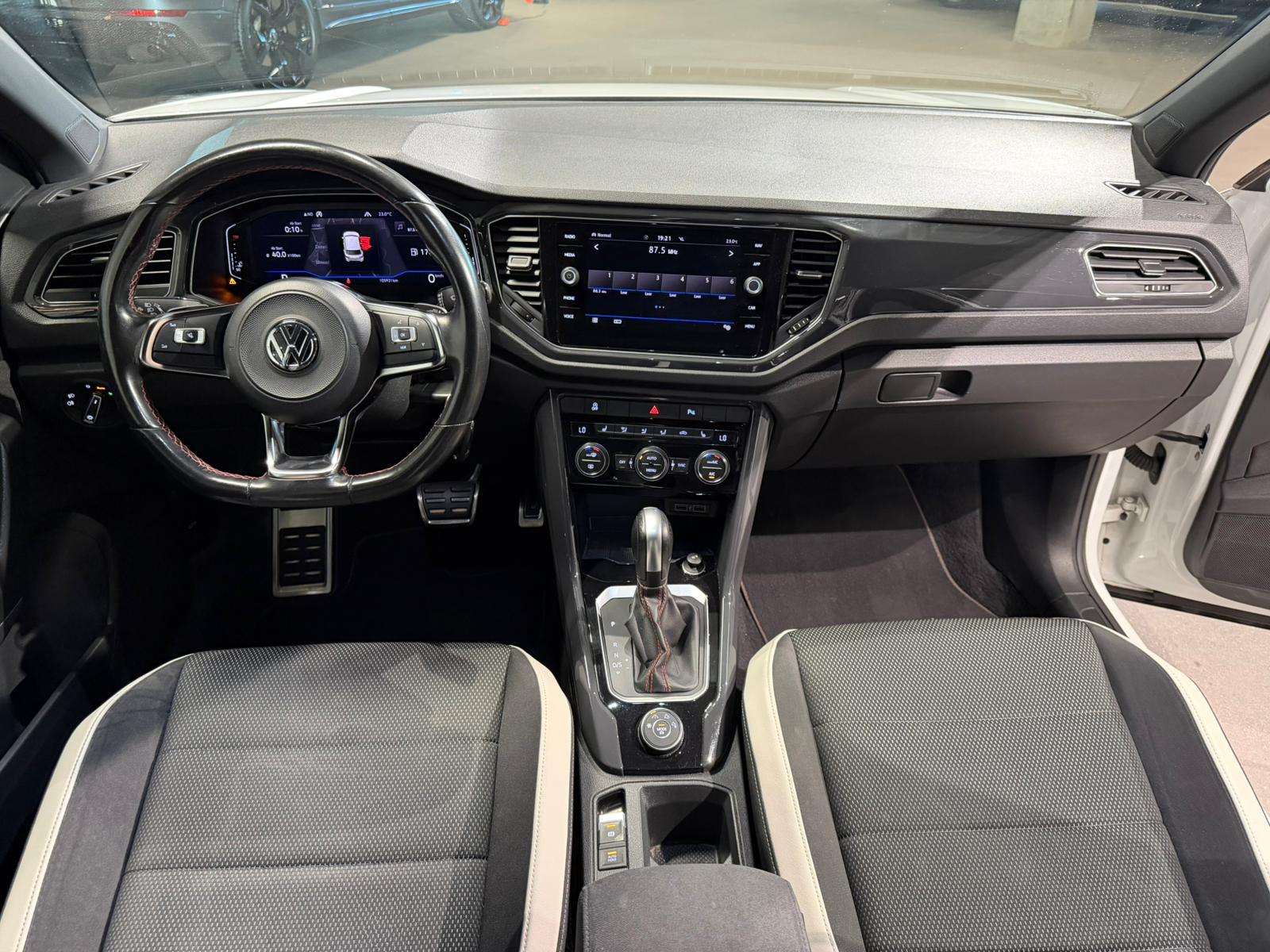 VW T-Roc 2.0 TSI Sport DSG 4Motion-image-19