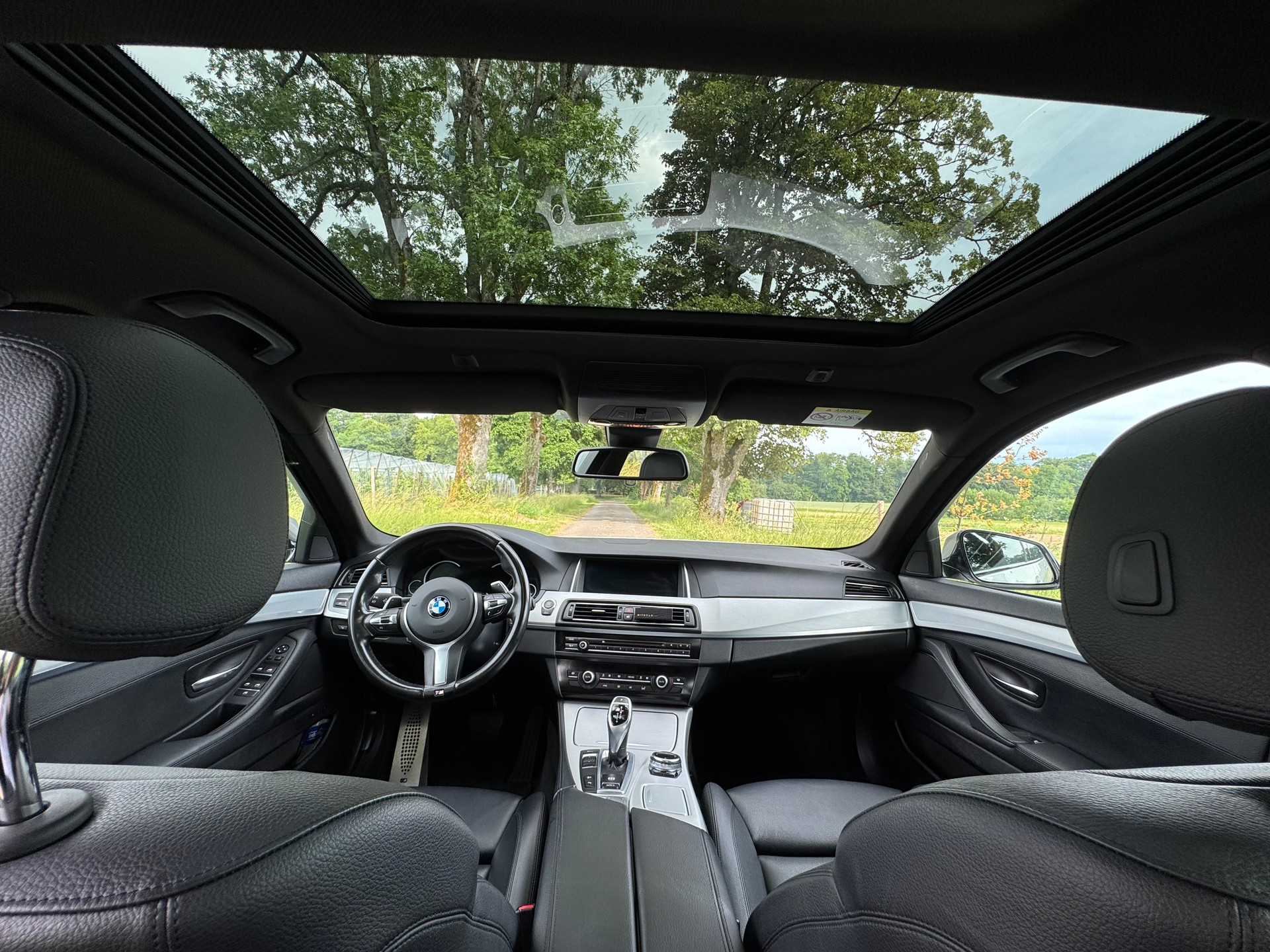 BMW M 550d xDrive-image-4