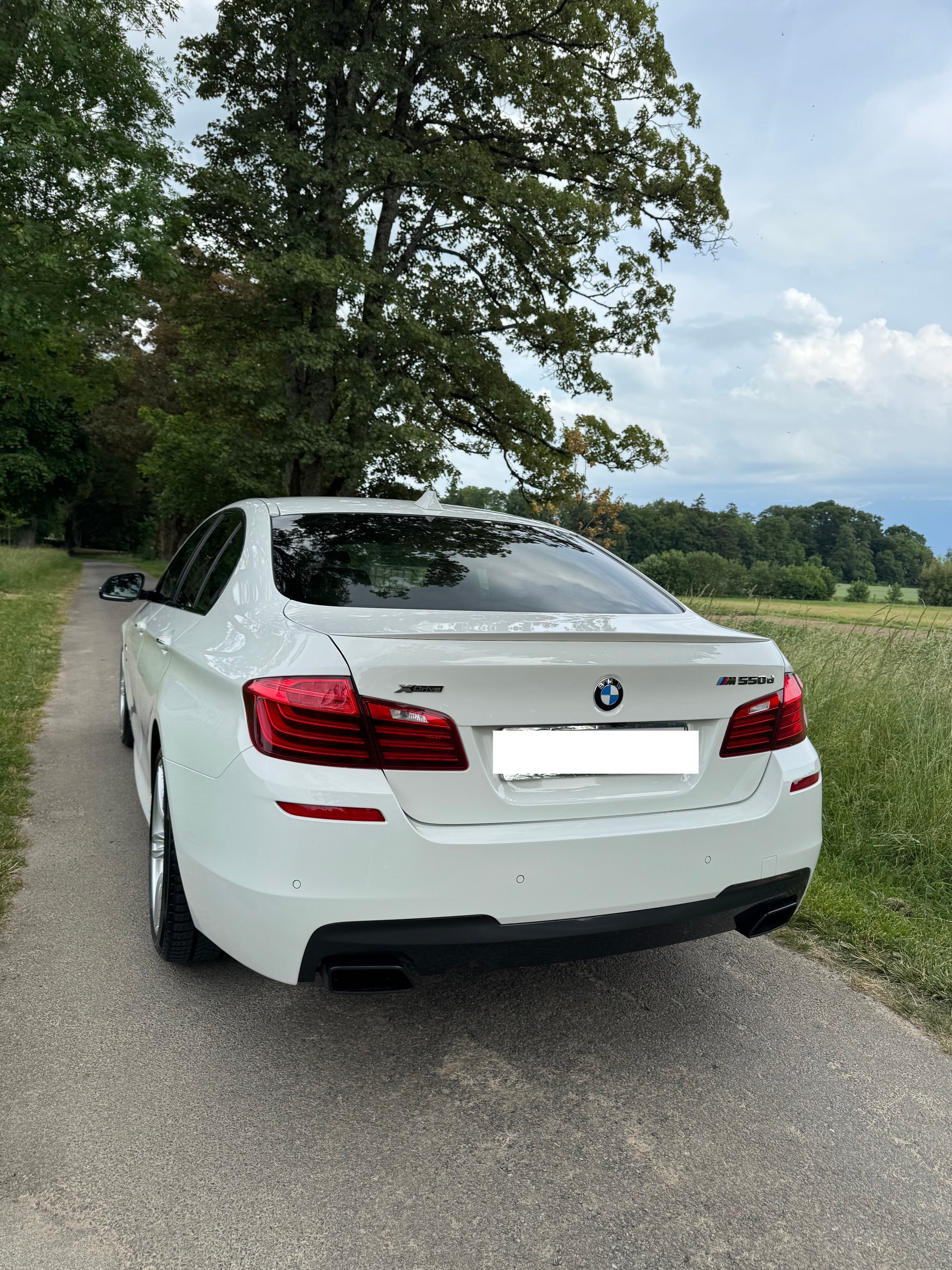 BMW M 550d xDrive-image-1