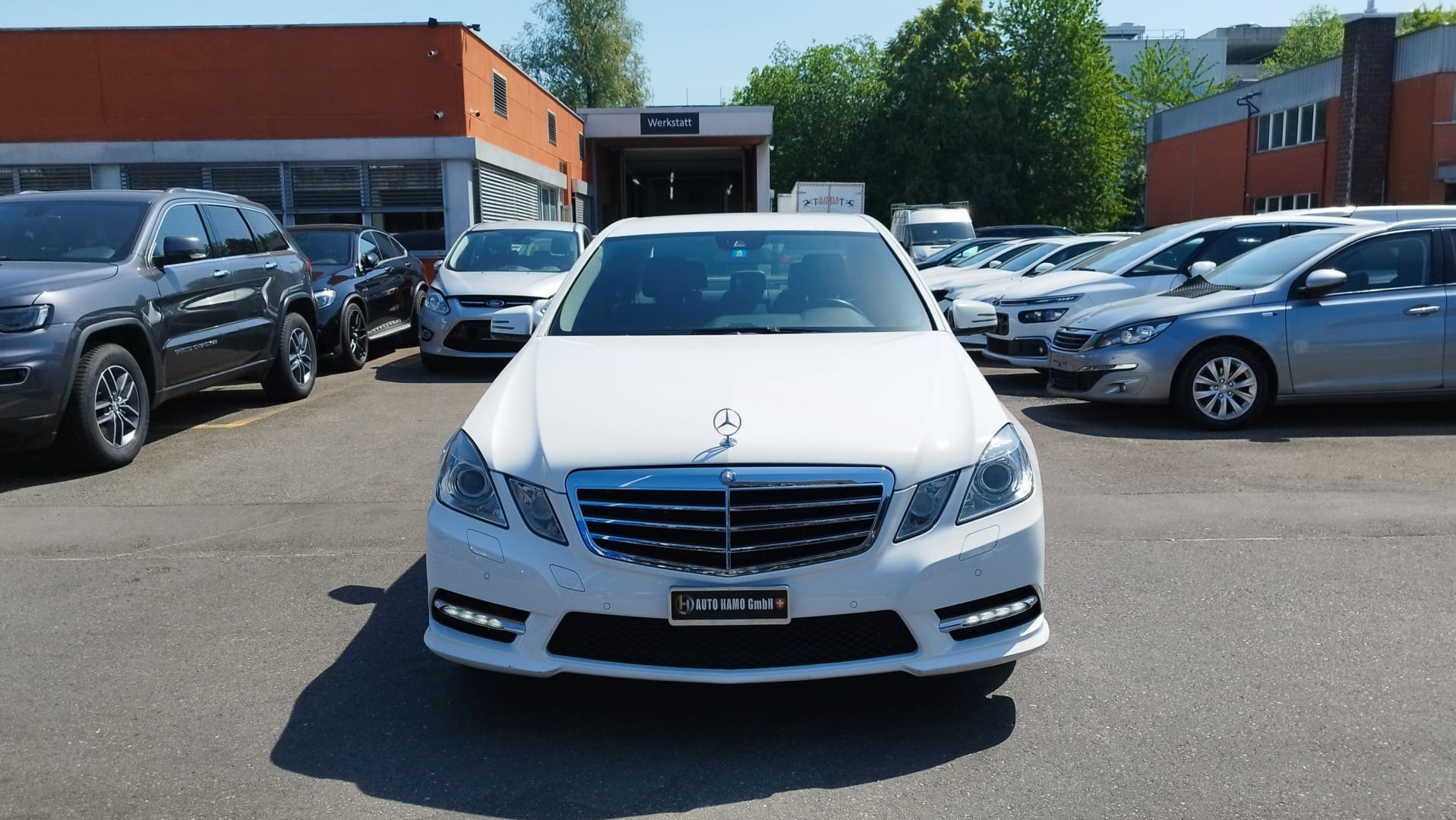 MERCEDES-BENZ E 250 CDI BlueEff. Avantgarde 4Matic 7G-Tronic-image-4