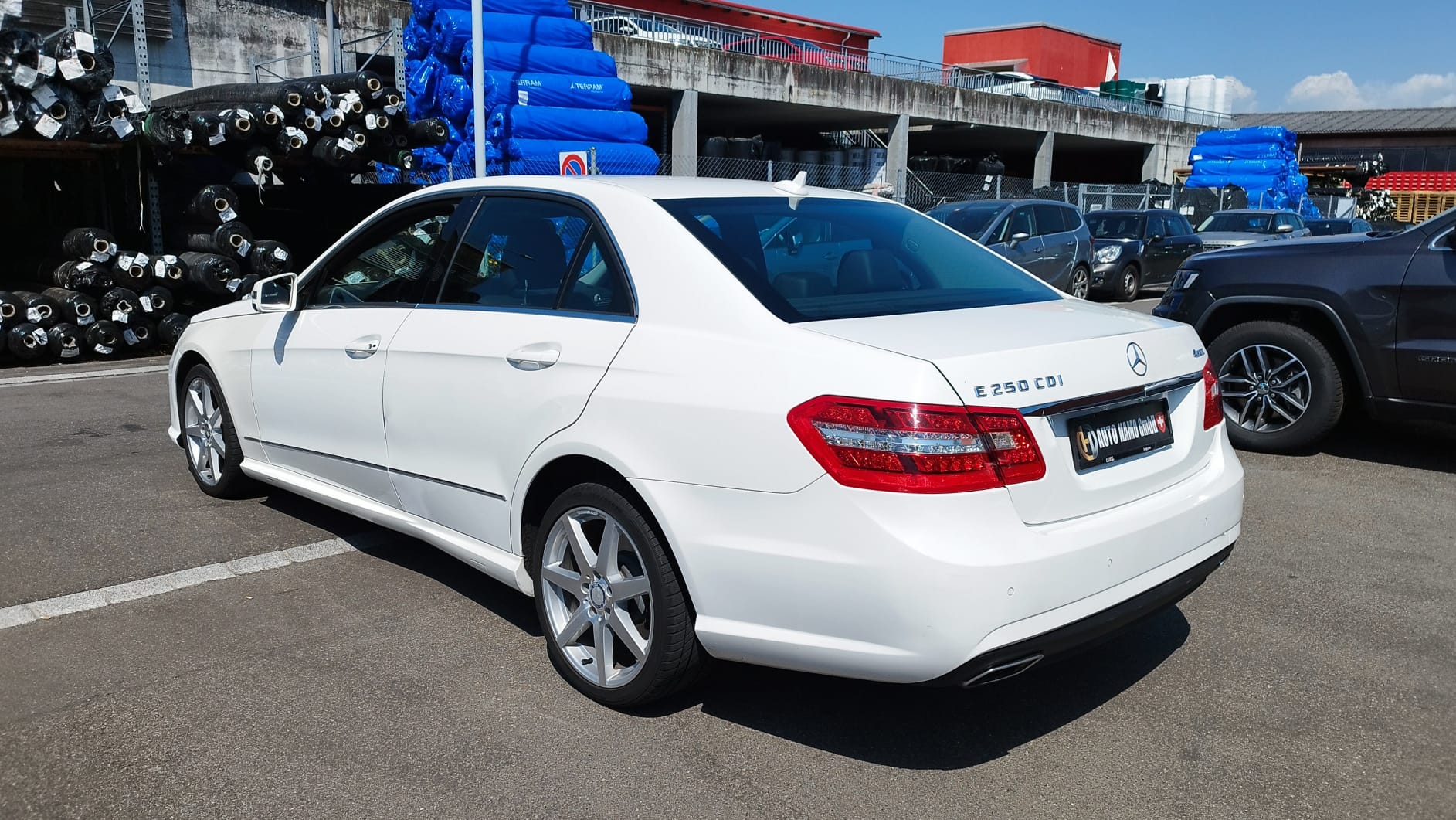 MERCEDES-BENZ E 250 CDI BlueEff. Avantgarde 4Matic 7G-Tronic-image-3