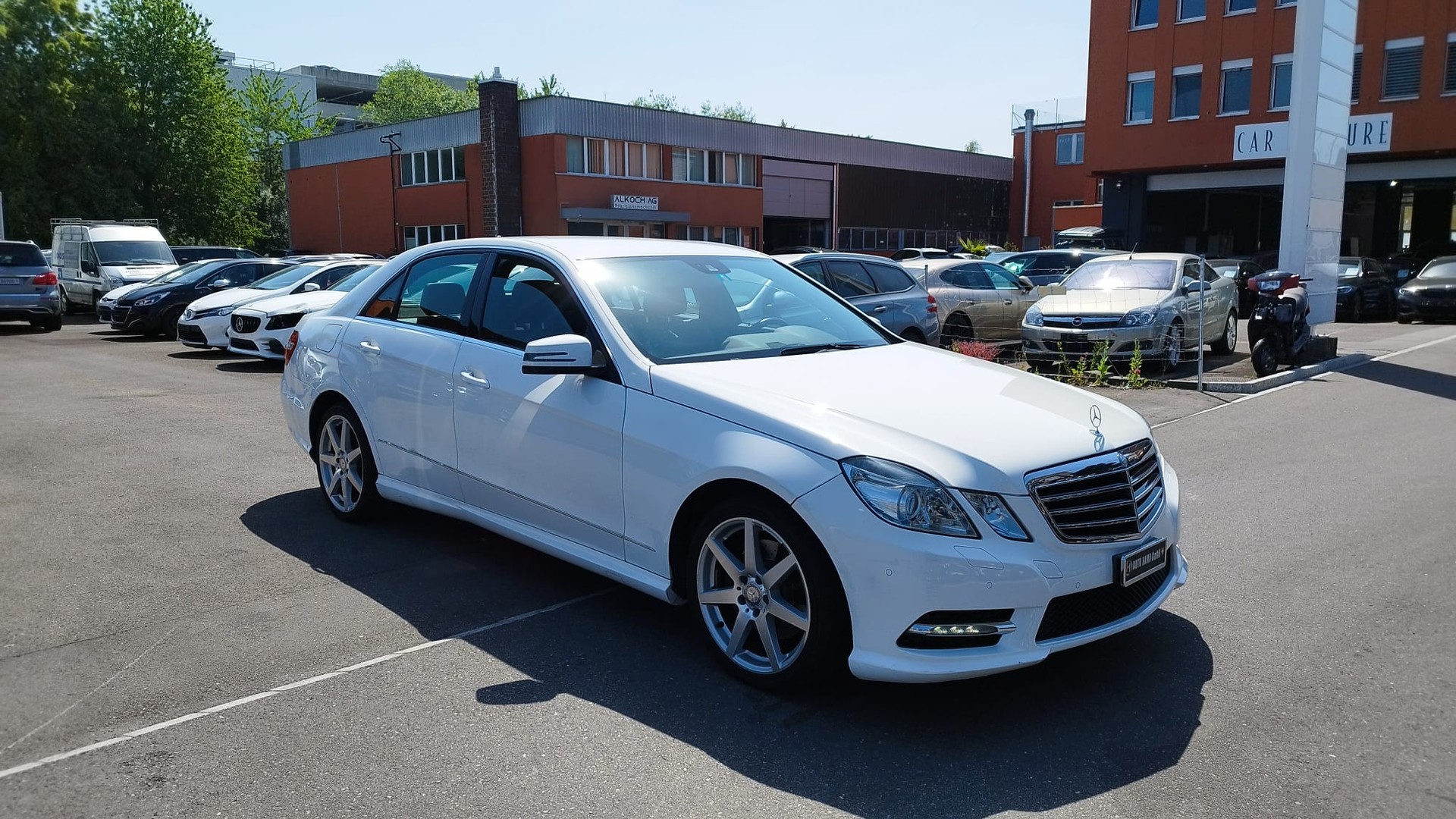 MERCEDES-BENZ E 250 CDI BlueEff. Avantgarde 4Matic 7G-Tronic-image-1