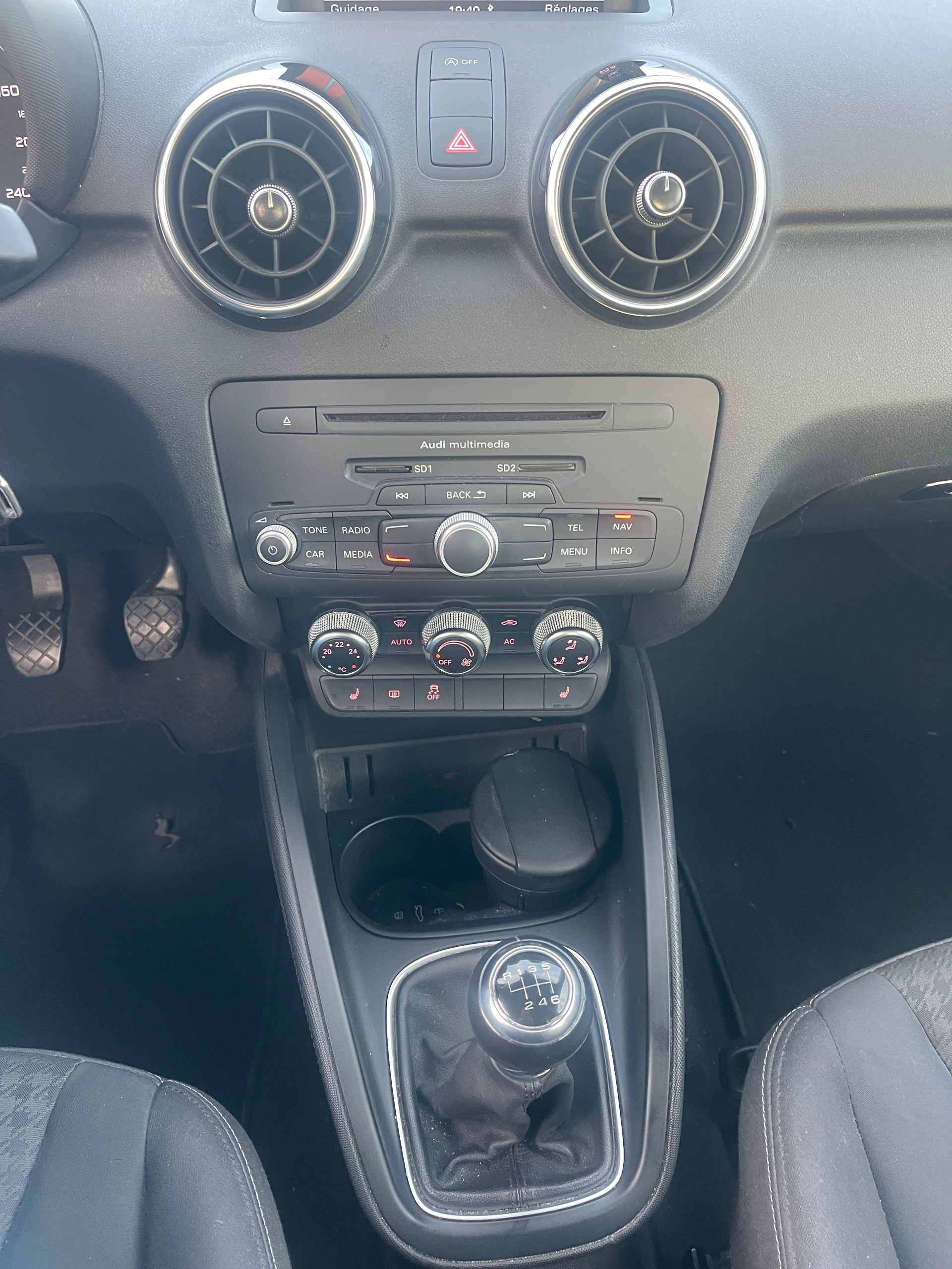 AUDI A1 Sportback 1.4 TFSI Attraction-image-6