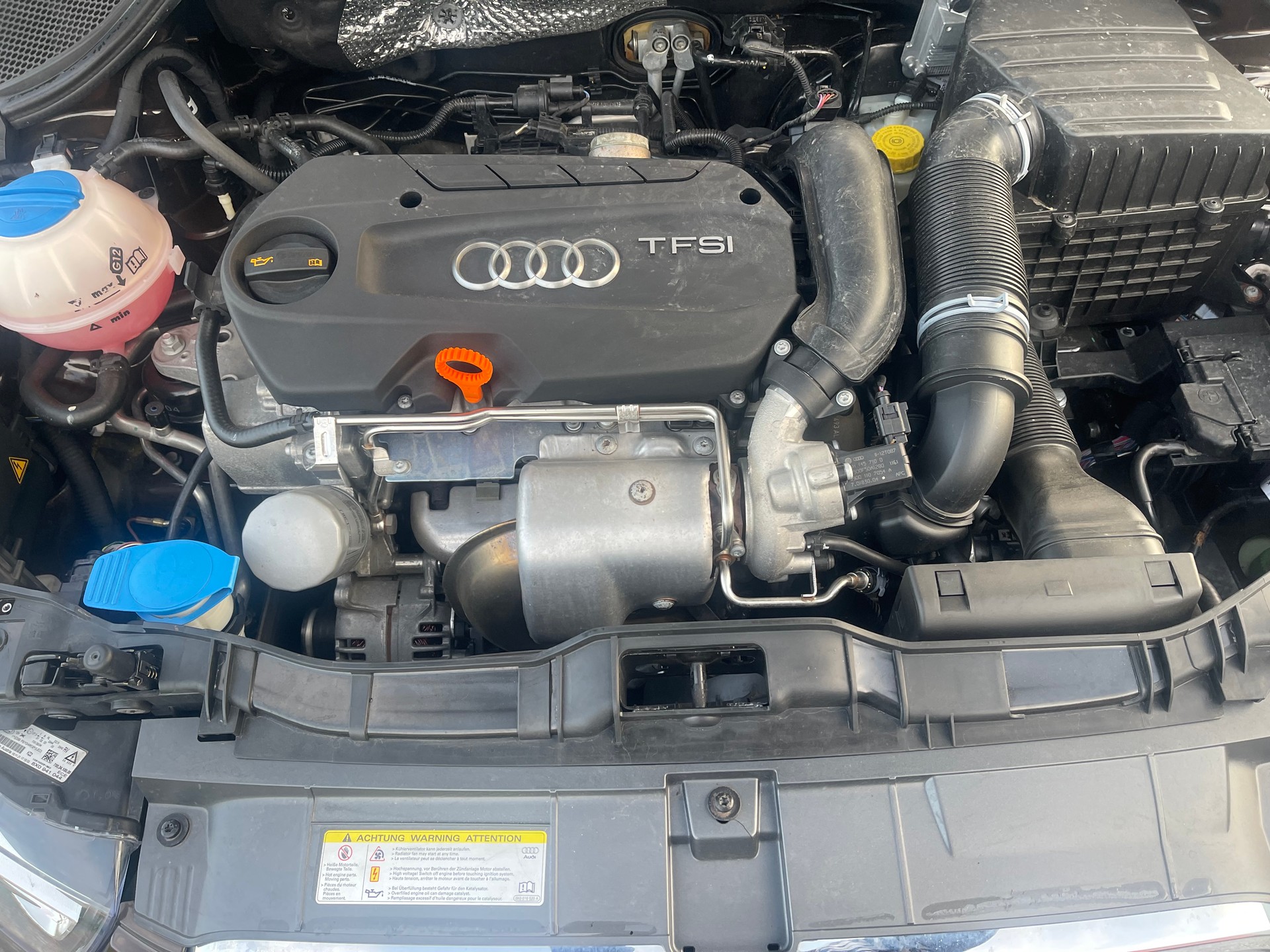 AUDI A1 Sportback 1.4 TFSI Attraction-image-11