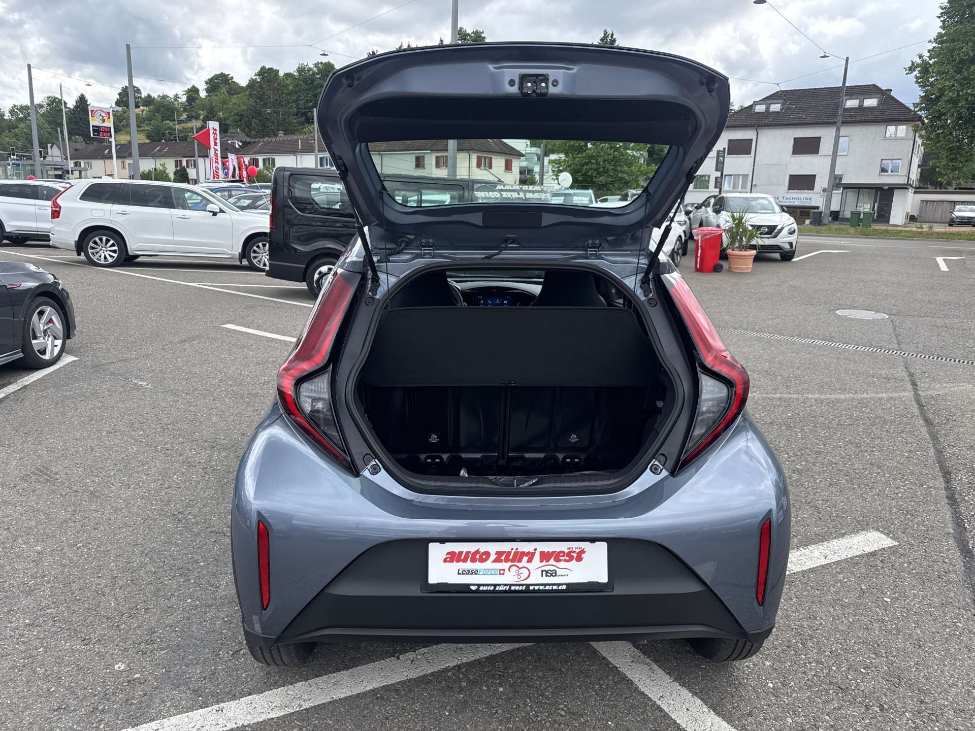 TOYOTA Aygo X 1.5 Comfort NEUES MODELL e-CVT Automat-image-7