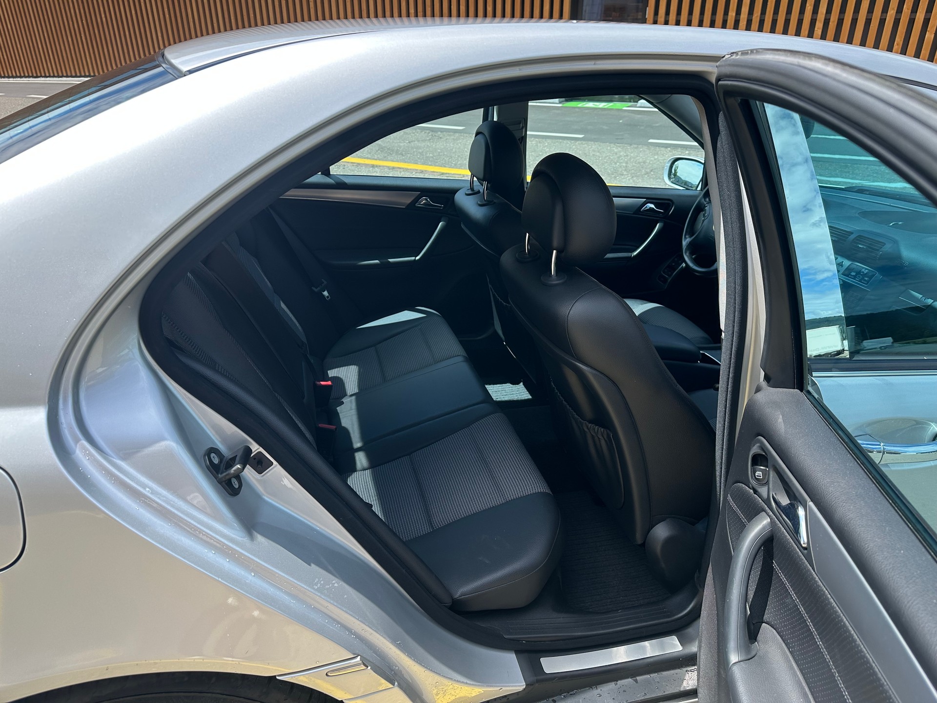 MERCEDES-BENZ K-image-11