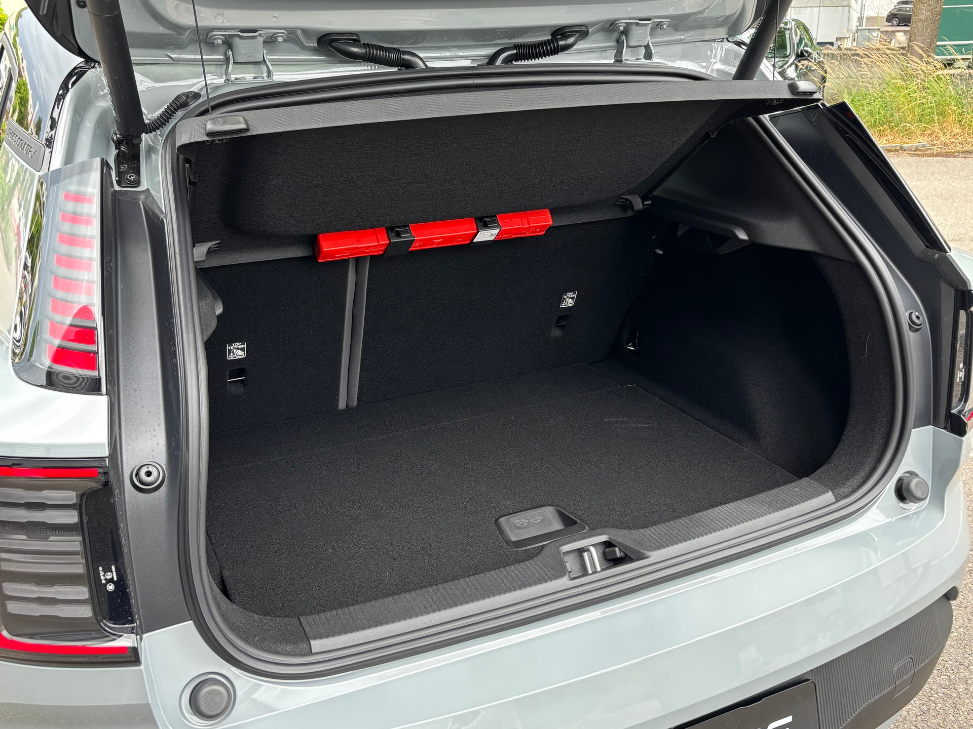 VOLVO EX30 CC E60 Twin Performance AWD-image-8