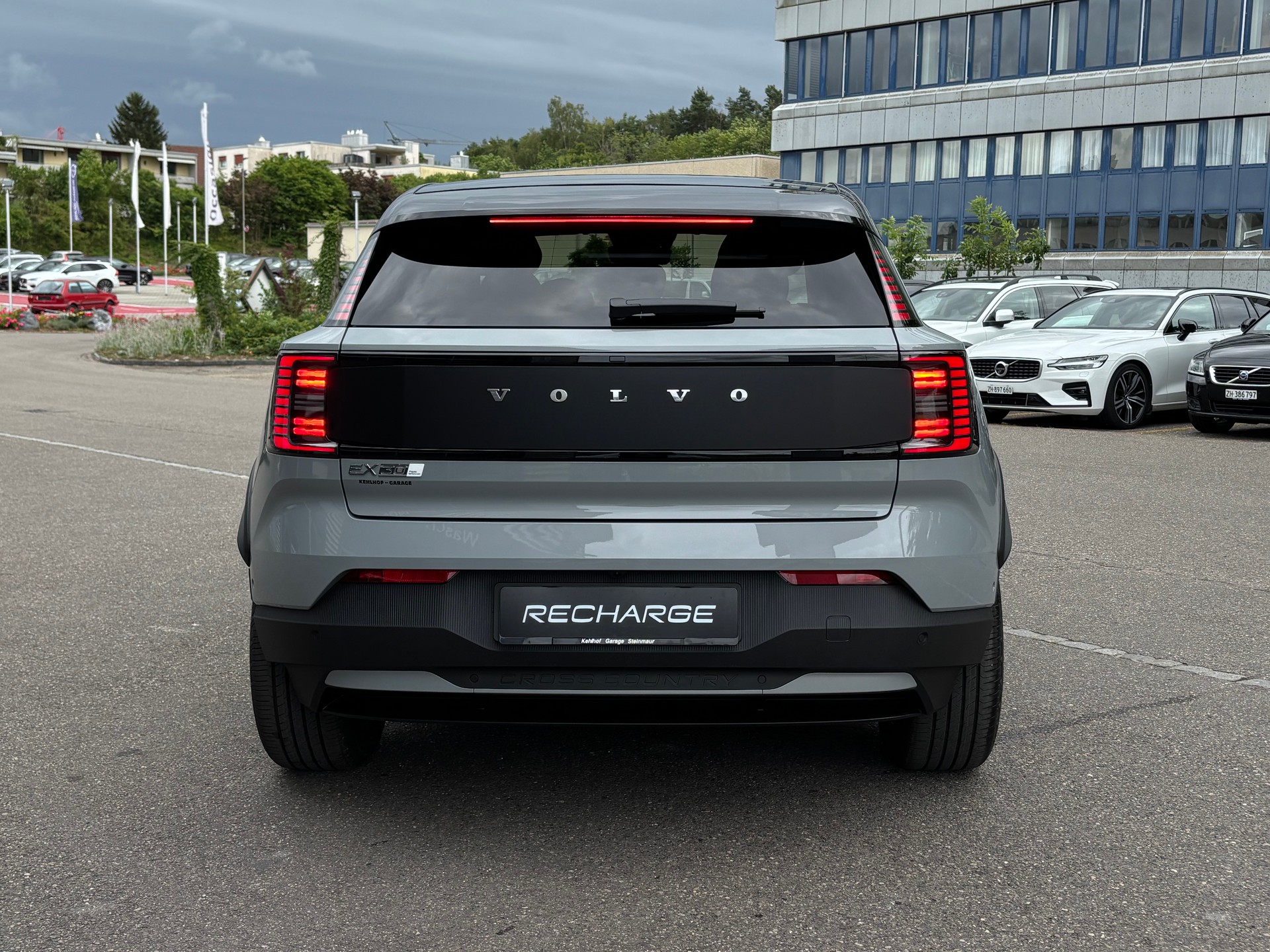 VOLVO EX30 CC E60 Twin Performance AWD-image-7