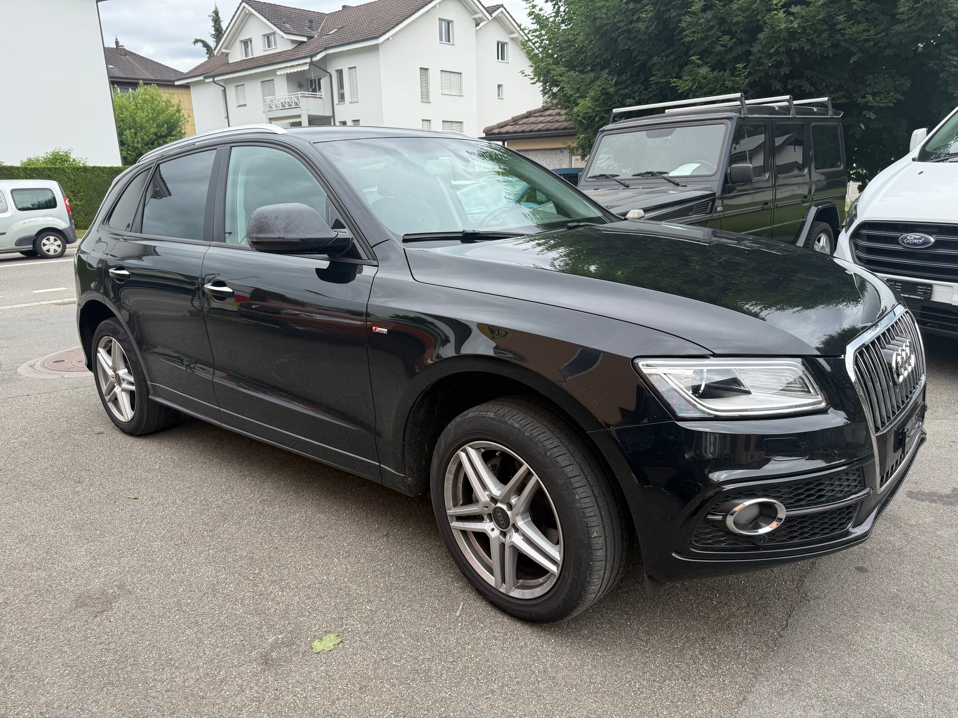 AUDI Q5 2.0 TDI quattro S-tronic-image-2